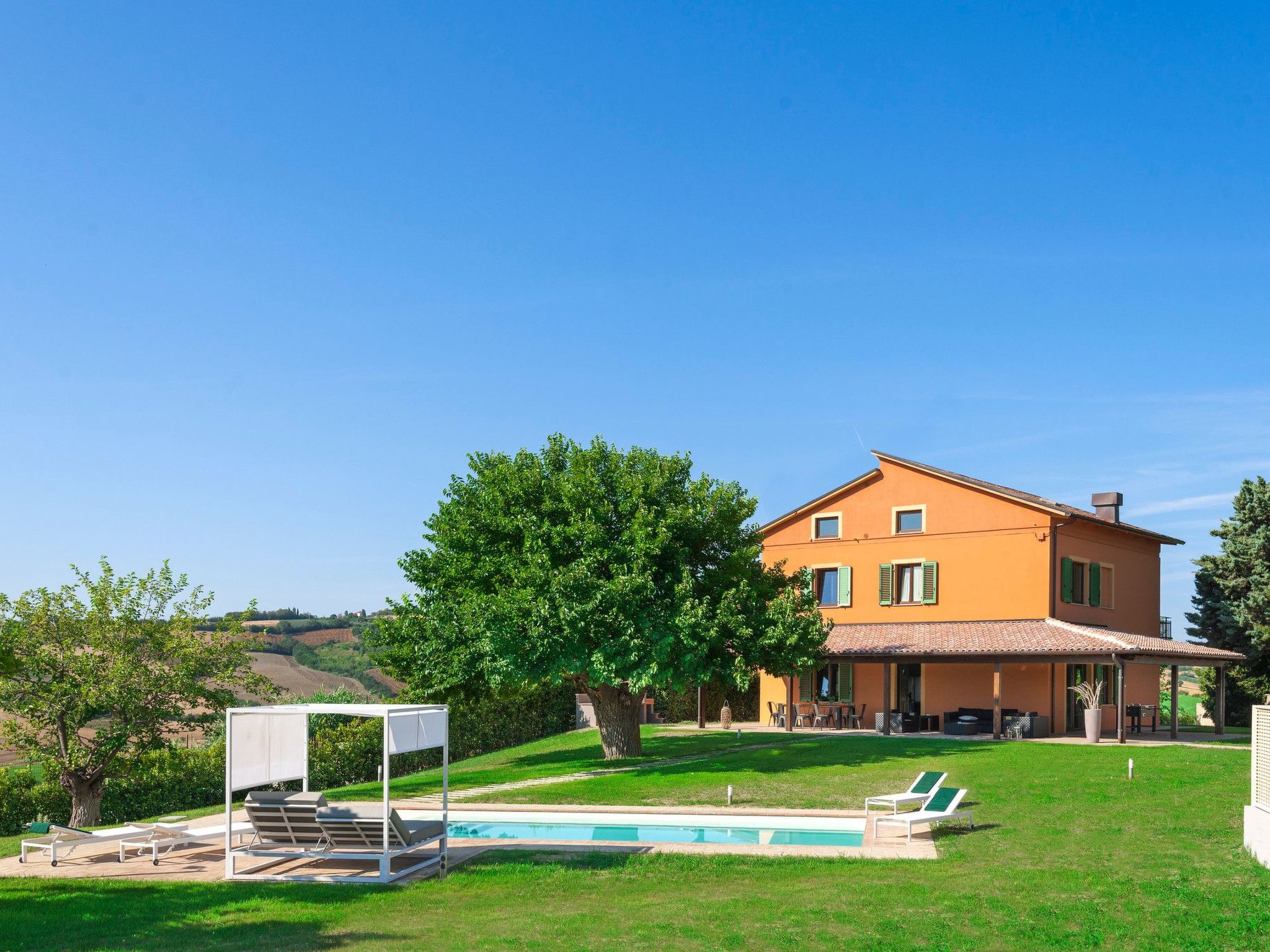 Villa Traiani, Marken Urlaub, privater Pool-Dedans