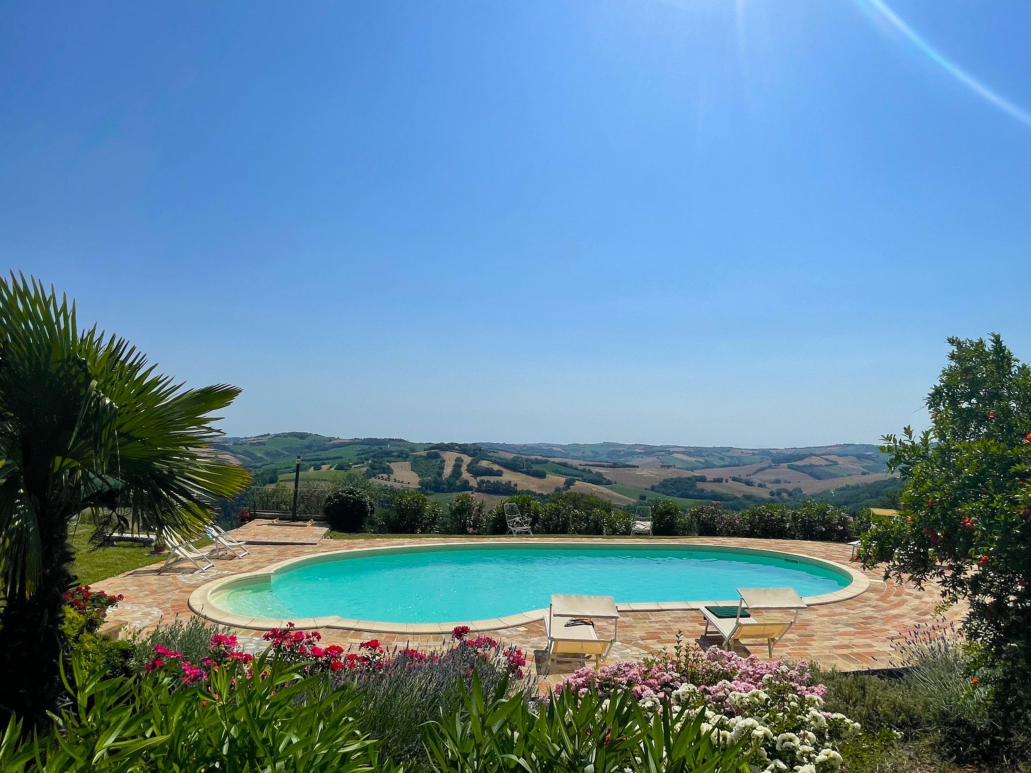 Casa Zefiro Marche Holiday Villas, privater Pool