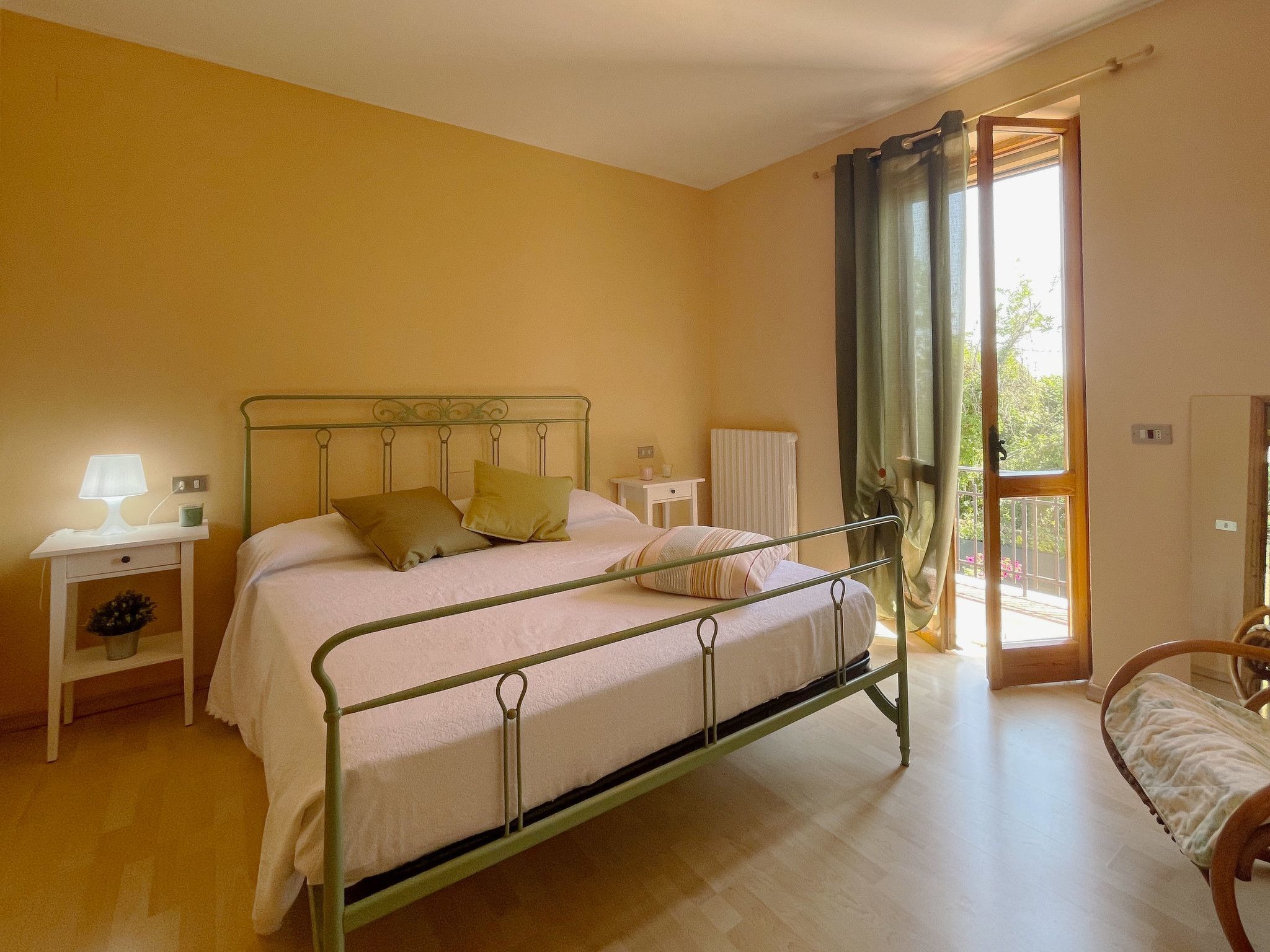 Casa Zefiro Marche Holiday Villas, privater Pool-Binnen