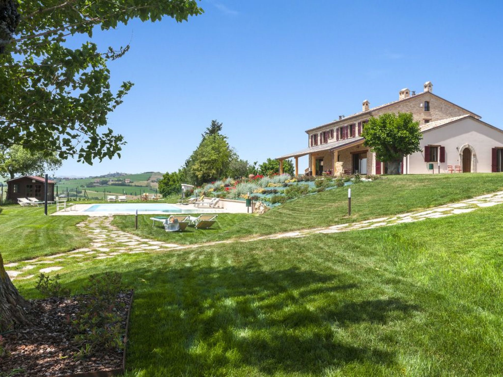 Villa i Gelsi Marche Urlaub, privater Pool-Binnen