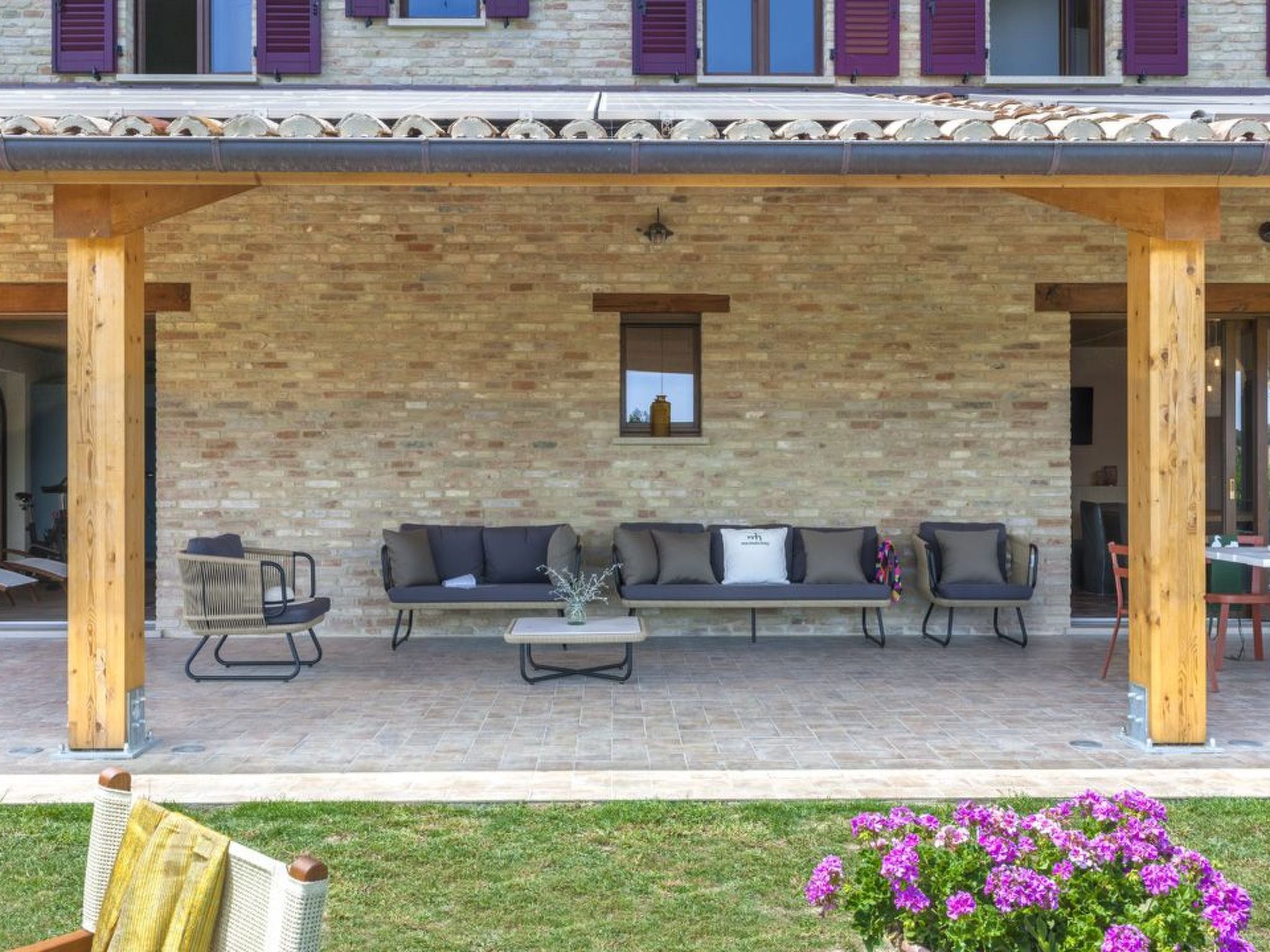 Villa i Gelsi Marche Urlaub, privater Pool-Binnen