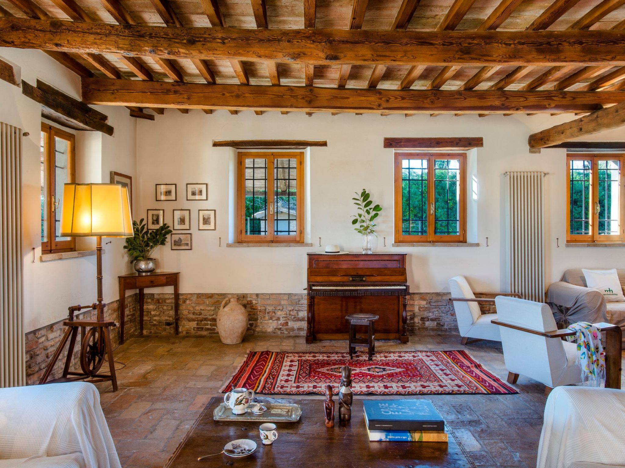 Villa Deda - Marche Holiday-Binnen