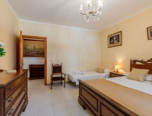 Vrijstaand vakantiehuis met privétuin en gedeeld zwembad in Le Marche - thumbnail 4