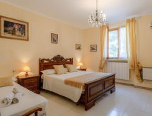 Vrijstaand vakantiehuis met privétuin en gedeeld zwembad in Le Marche - thumbnail 3