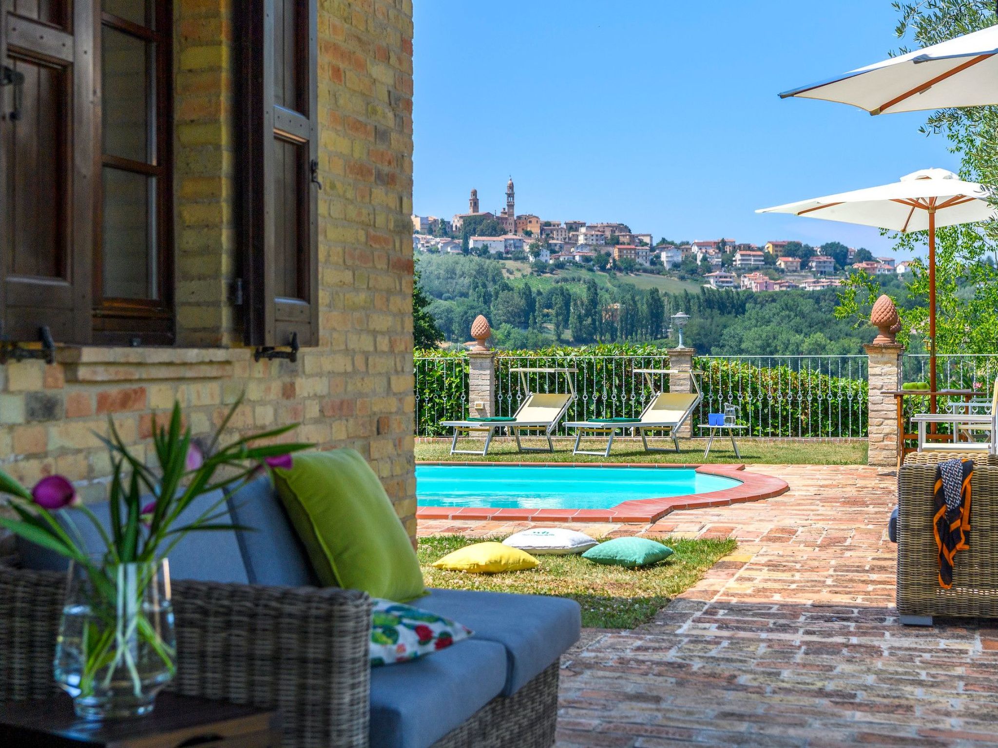 La Girolima, MarchFerienhäuser-Binnen