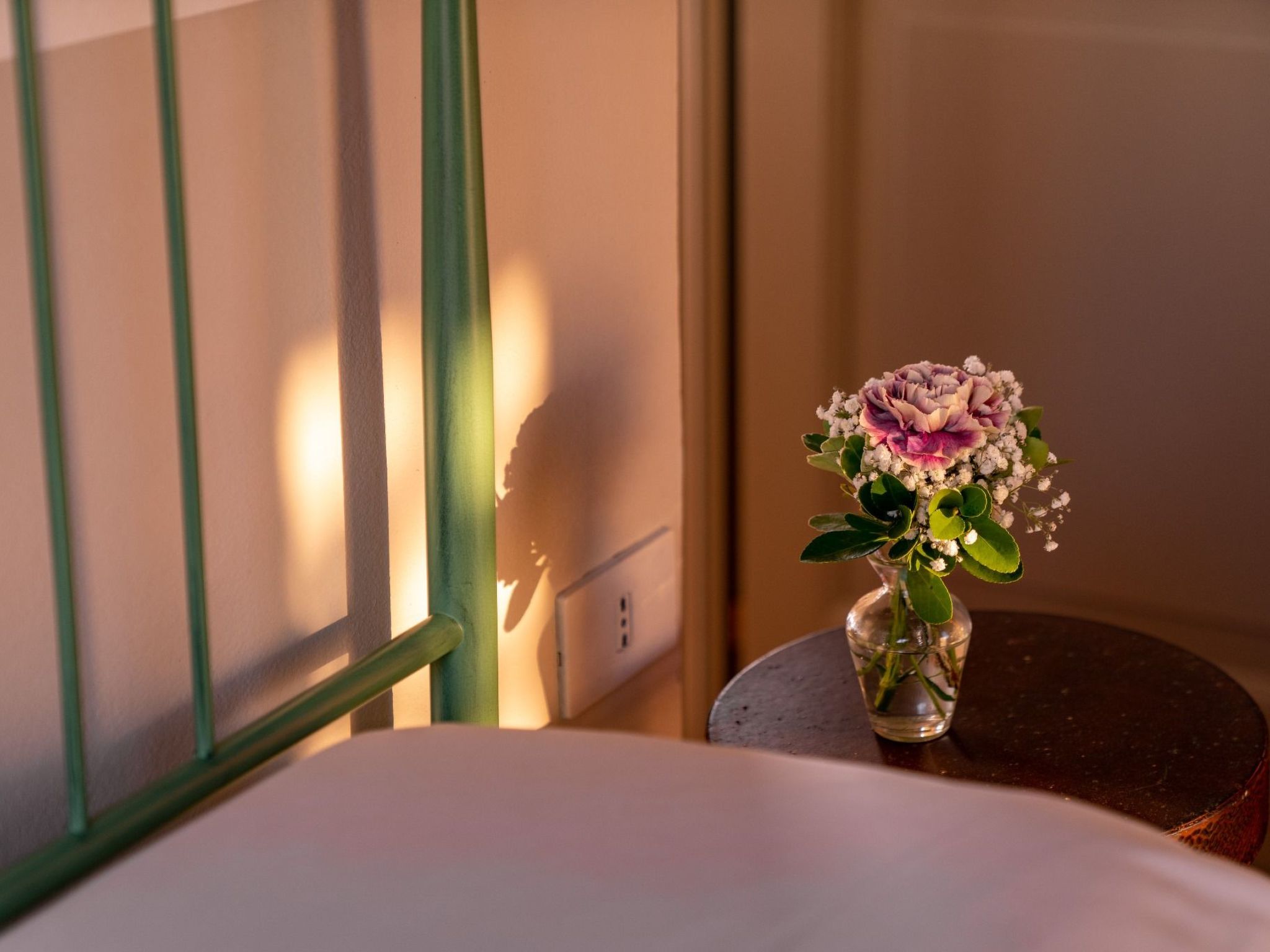 Drei-Zimmer-Panorama-Wohnung mit Terrasse und Sommerpool-Drinnen