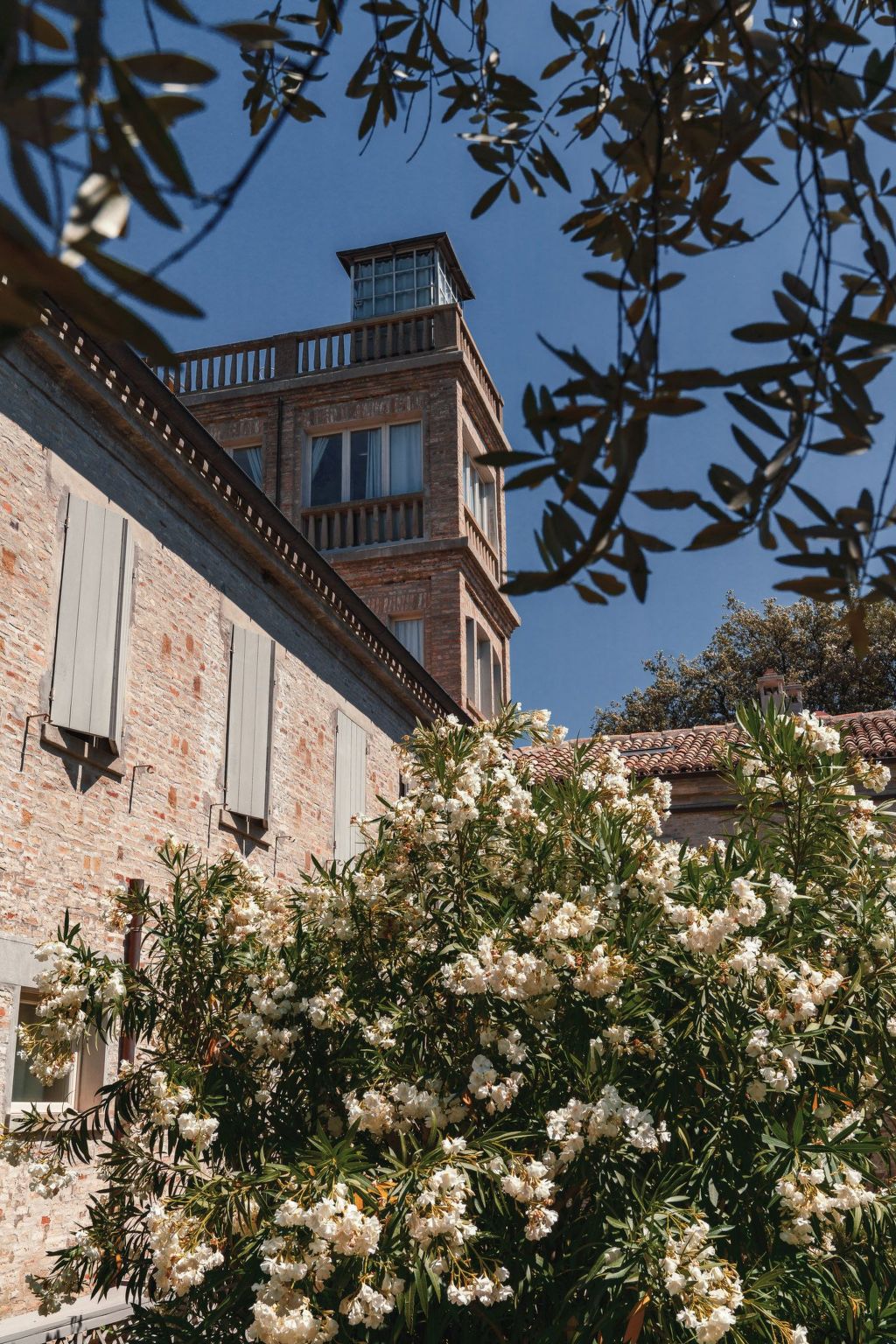 Wohnung in einem Turm mit Aussicht-Drinnen