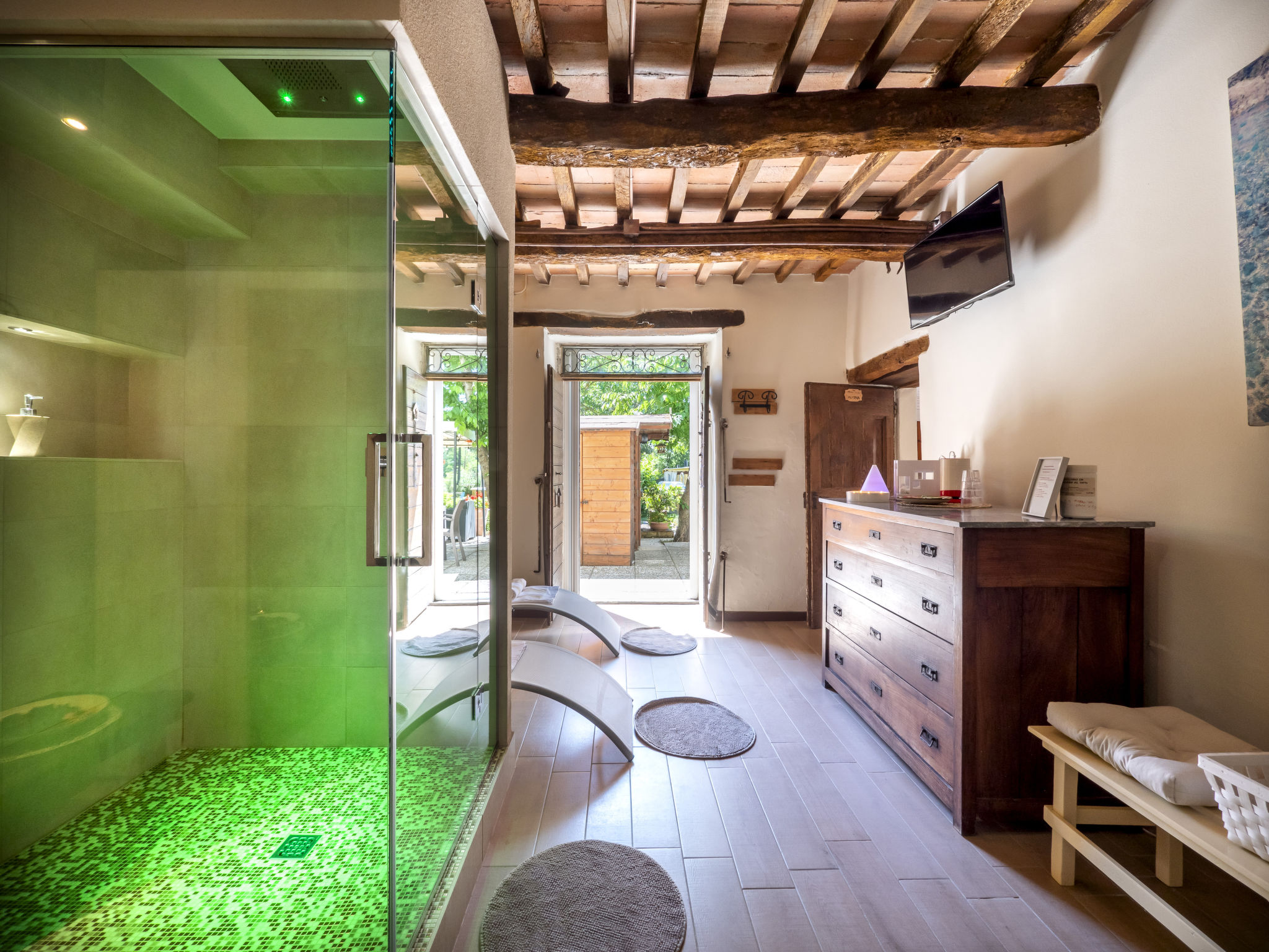 Bathroom / Wellness