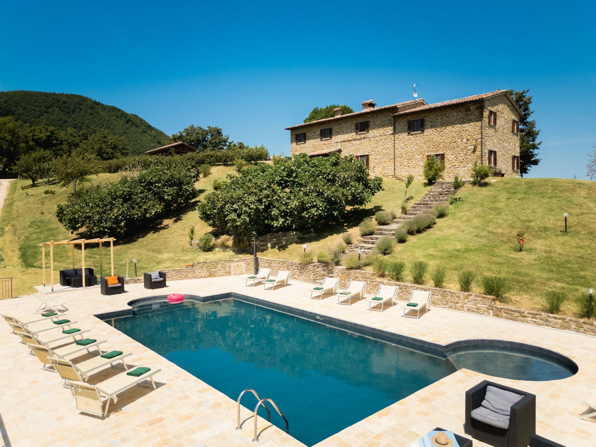 Ca Quattrocchi, Marcheholiday-Binnen