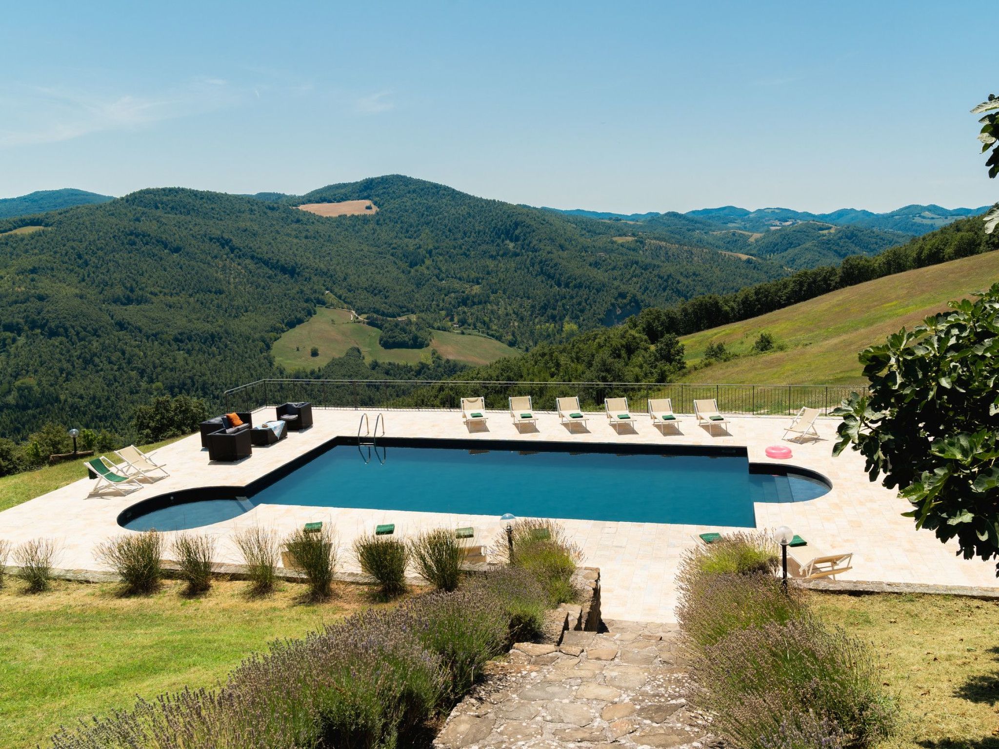 Ca Quattrocchi, Marcheholiday-Binnen