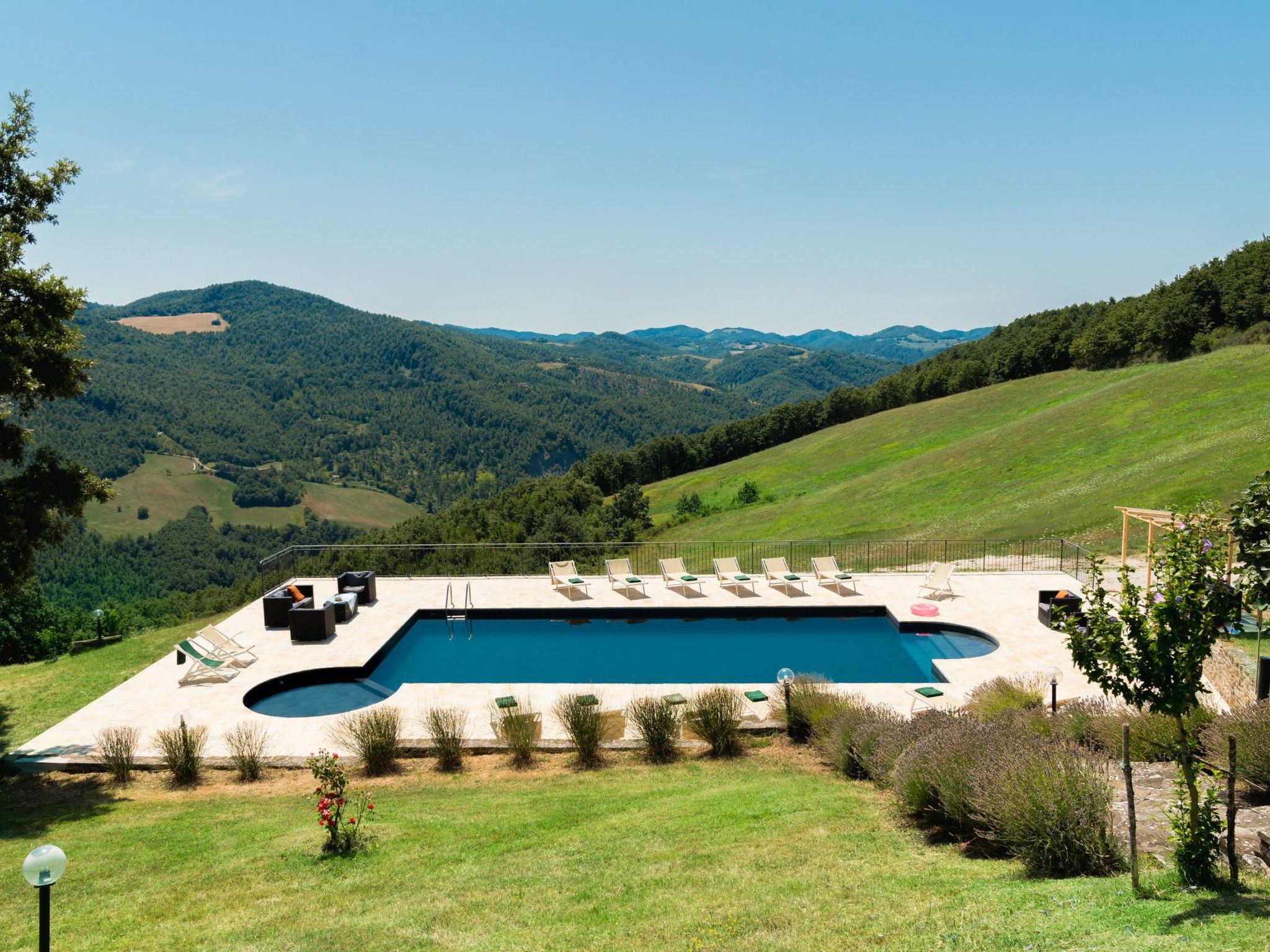 Ca Quattrocchi, Marcheholiday-Binnen