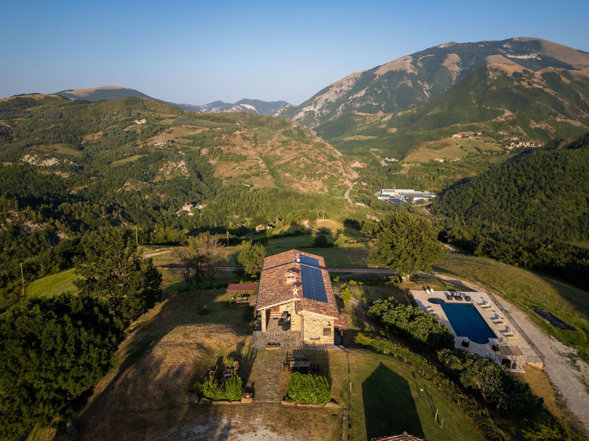 Ca Quattrocchi, Marcheholiday-Binnen