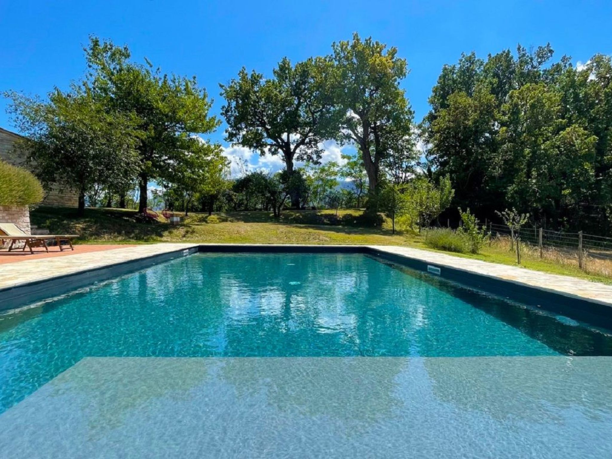 Ferienvilla 'Checello' mit privatem Pool-Binnen