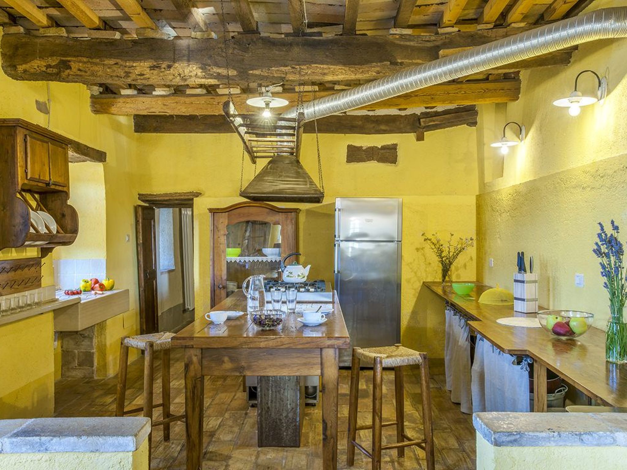 Ferienvilla 'Checello' mit privatem Pool-Binnen