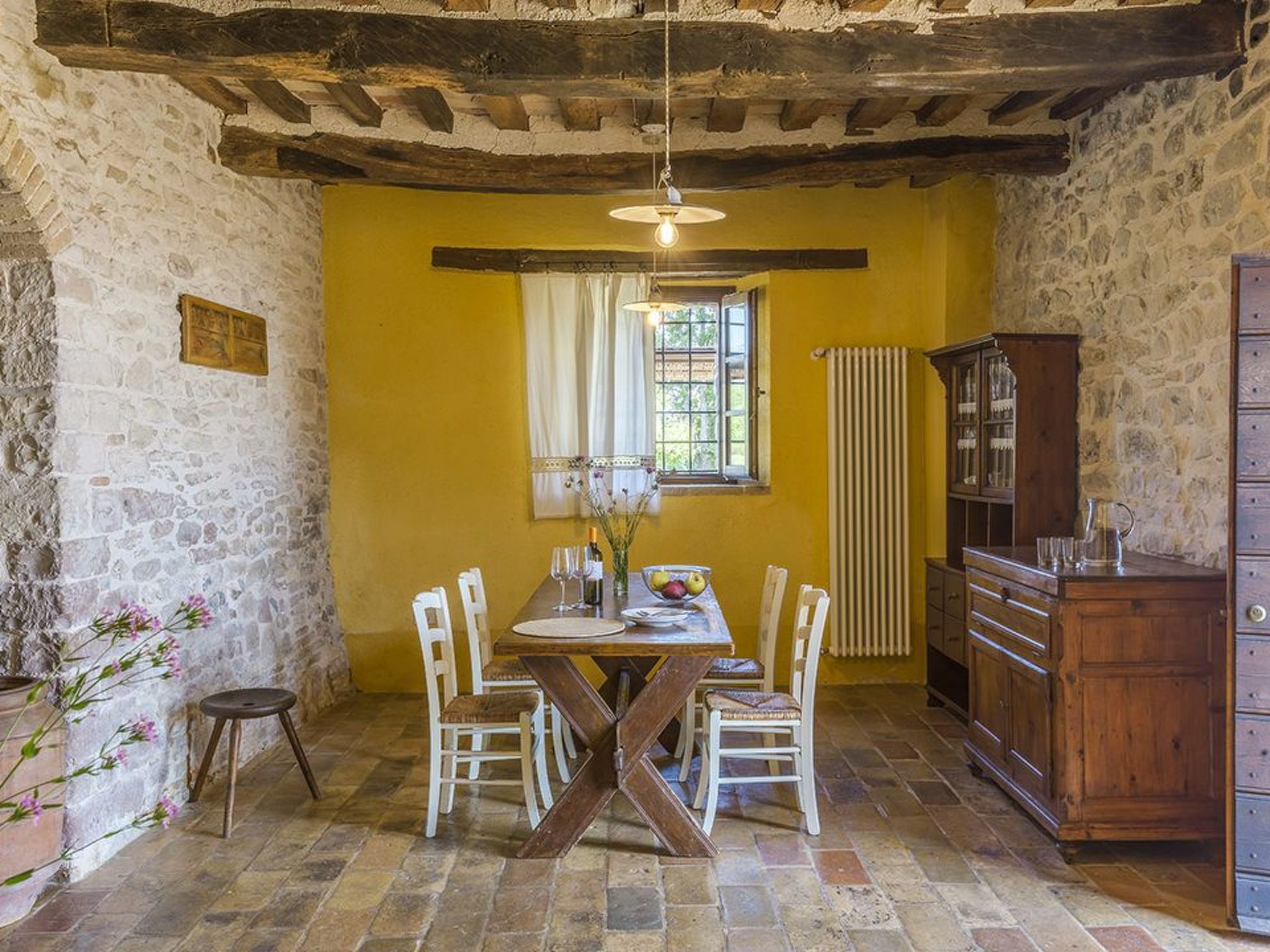 Ferienvilla 'Checello' mit privatem Pool-Binnen