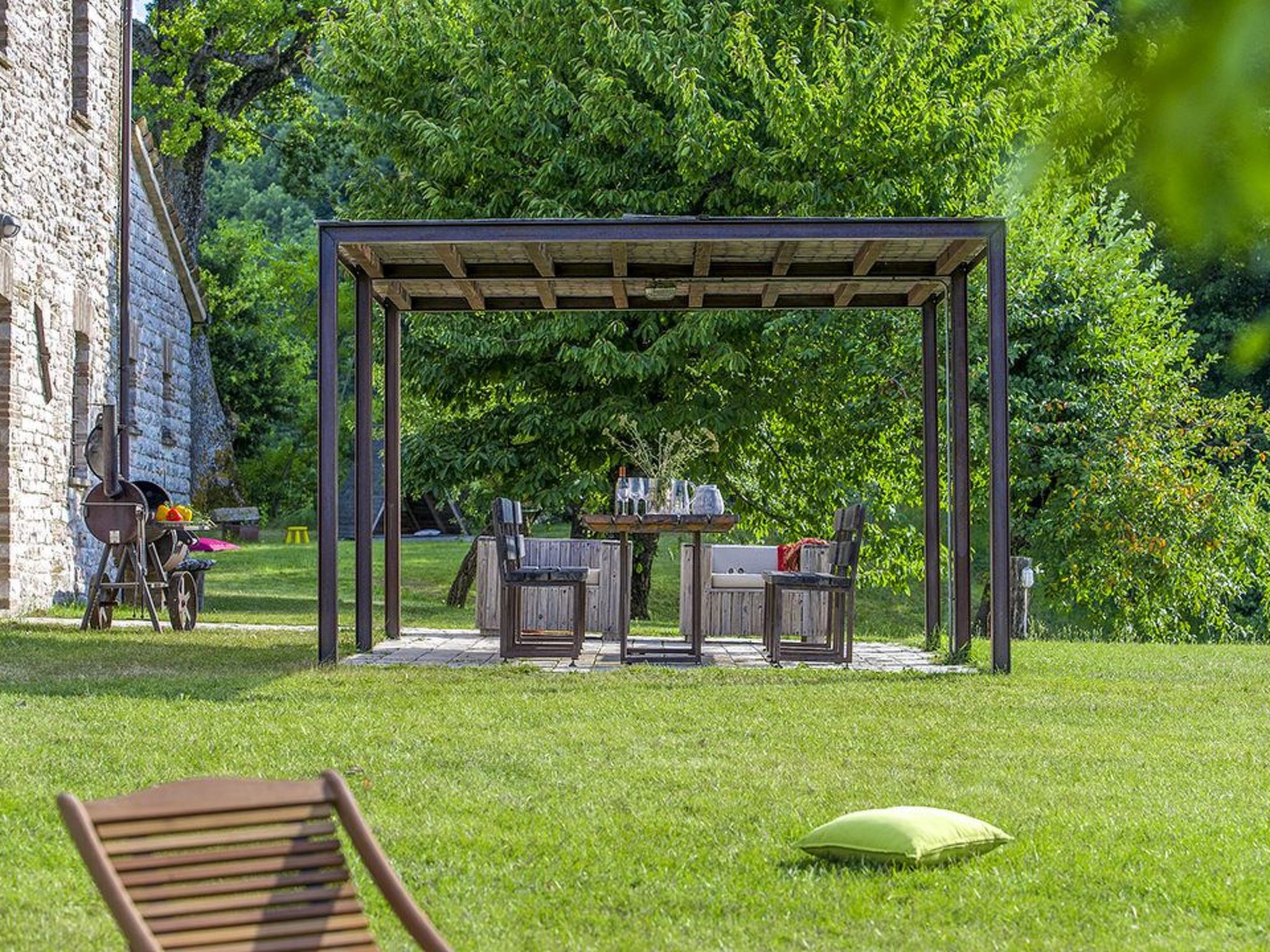 Ferienvilla 'Checello' mit privatem Pool-Binnen