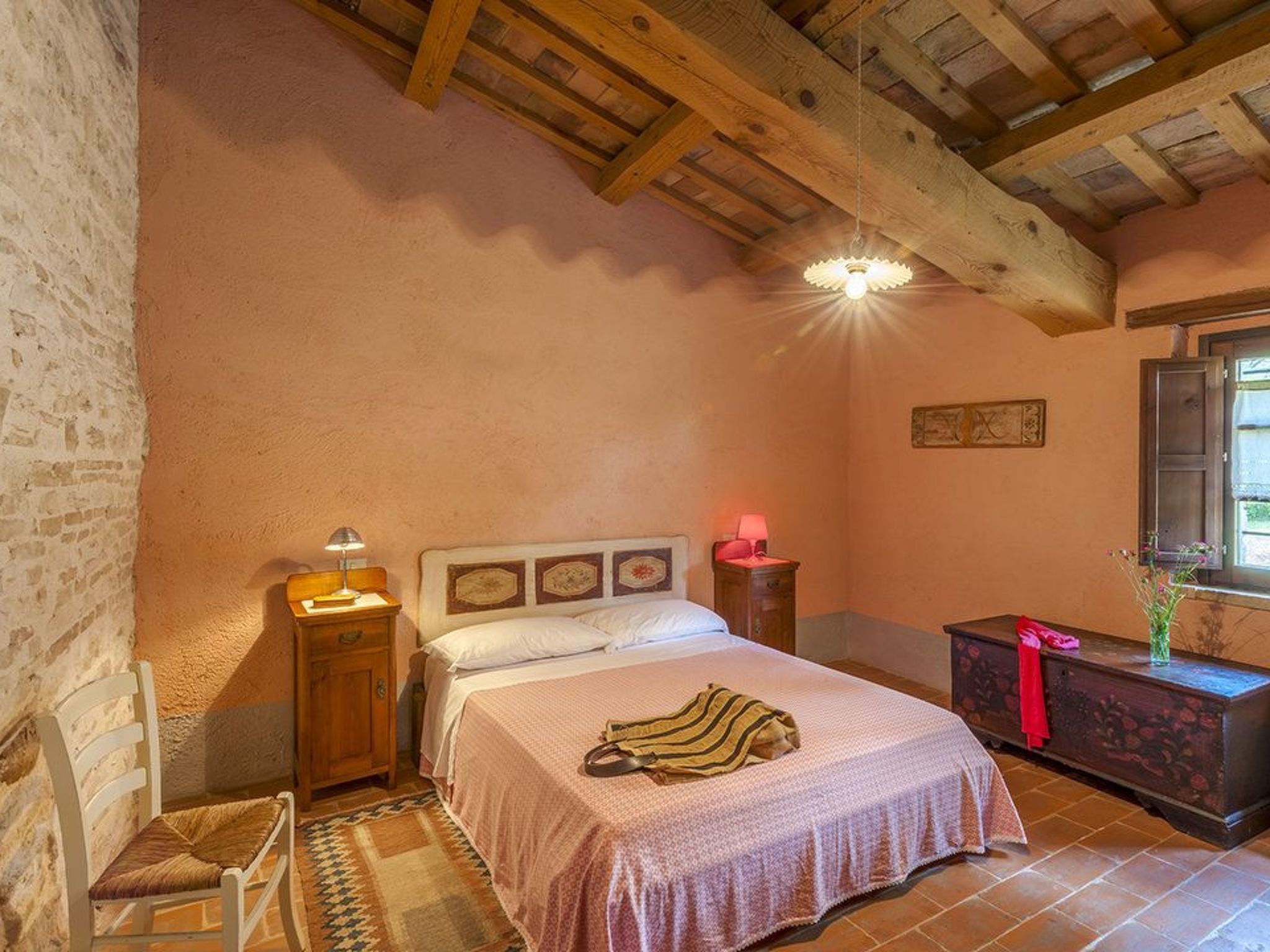 Ferienvilla 'Checello' mit privatem Pool-Binnen