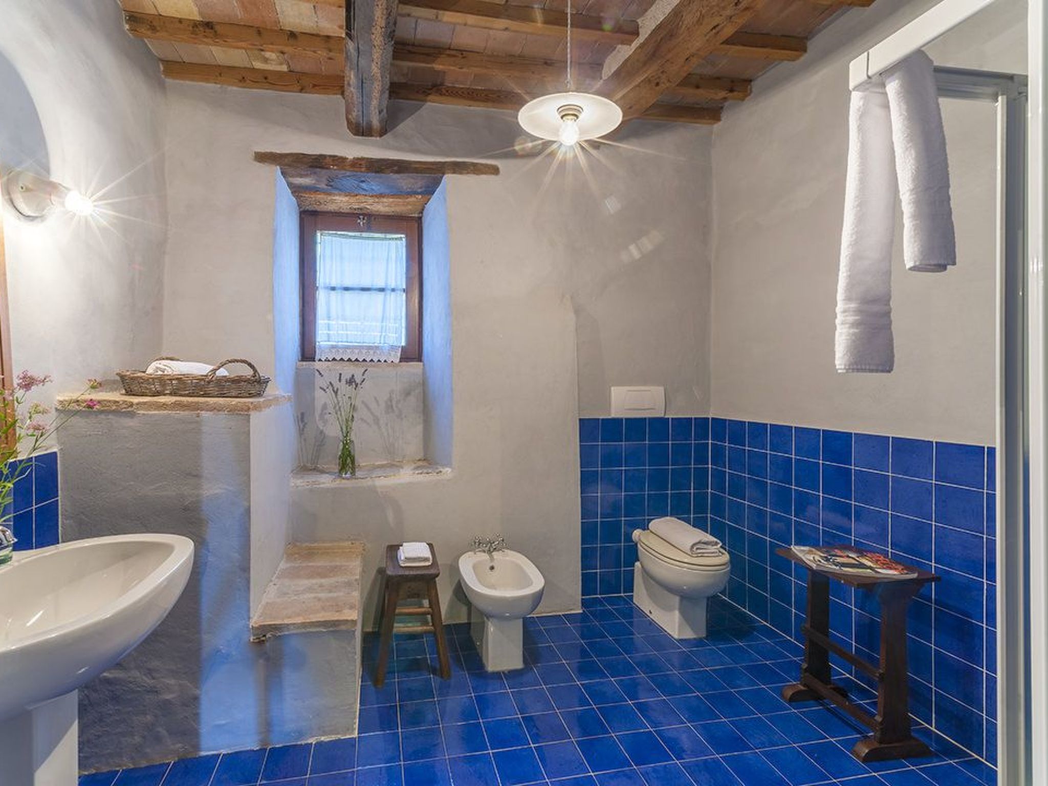 Ferienvilla 'Checello' mit privatem Pool-Binnen