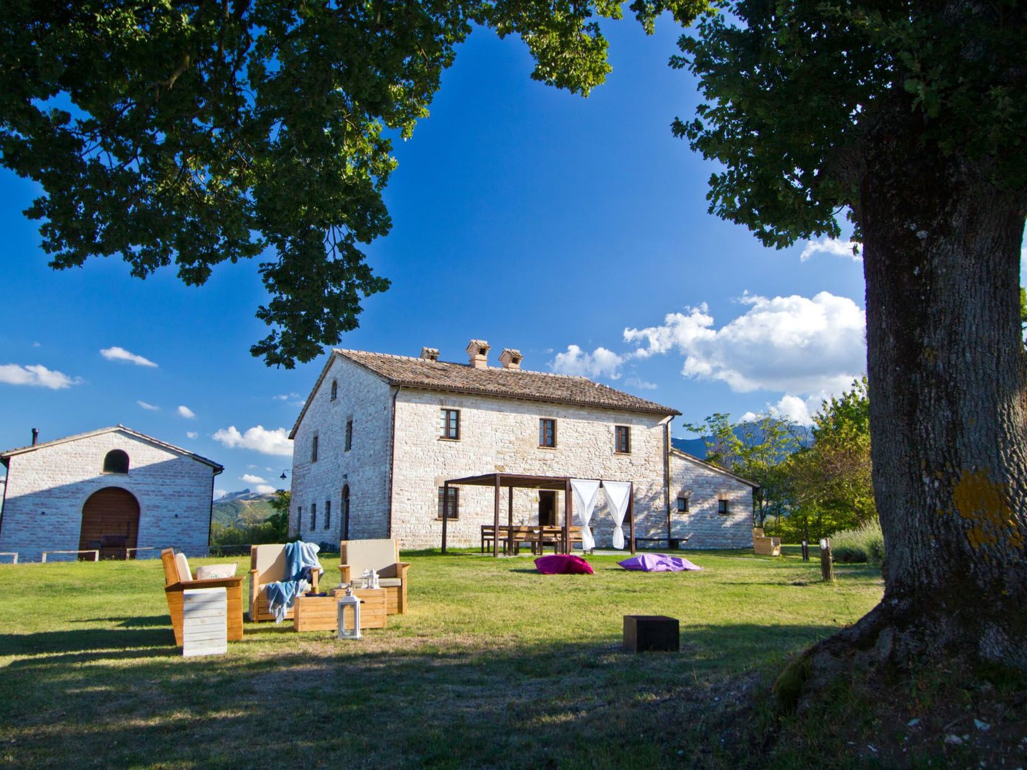 Ferienvilla 'Checello' mit privatem Pool-Binnen