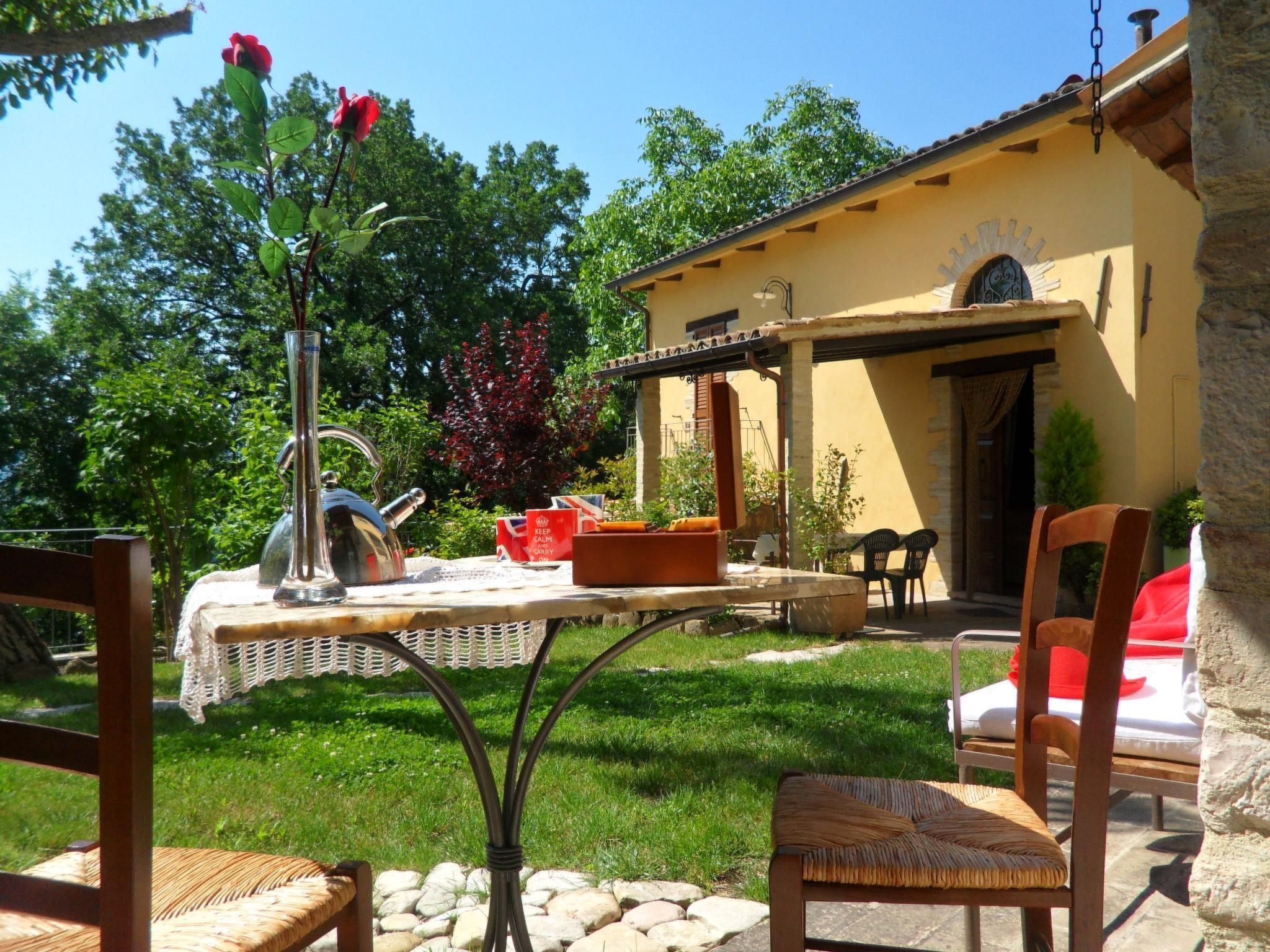 Iris in Cagli-Image-tags.info