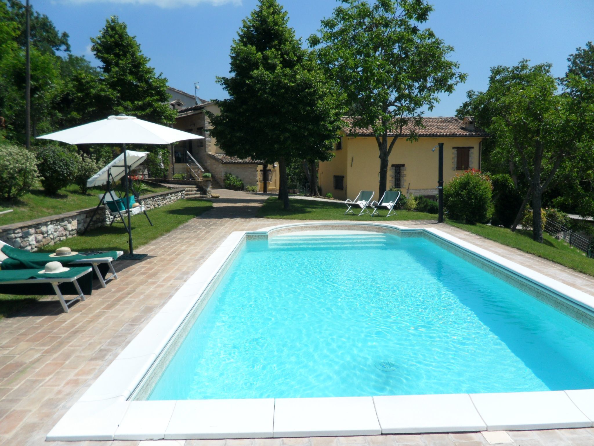 Rose in Cagli-Binnen