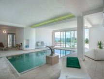 Villa Montefalcone: Elegante villa met privé-verwarmd zwembad in Le Marche - thumbnail 2