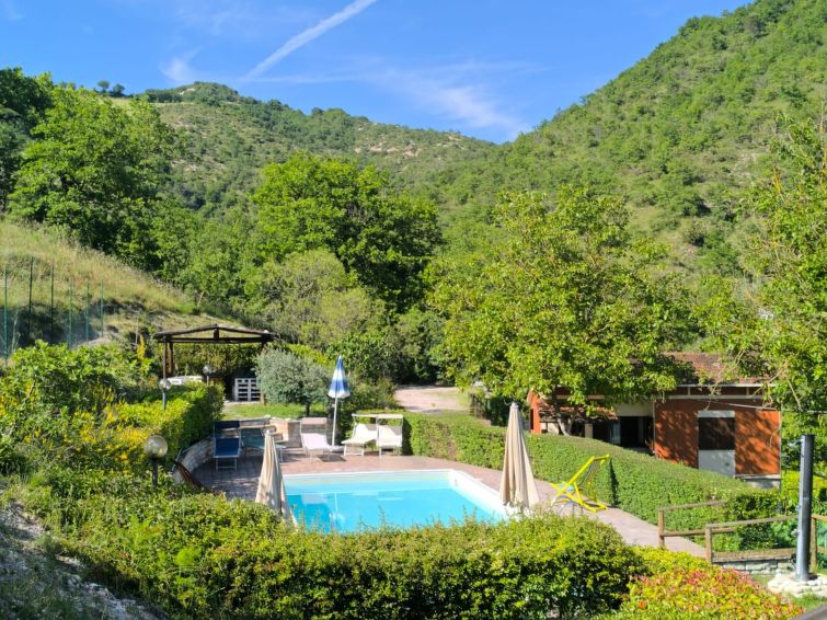 9-persoons appartement in Acqualagna: Wohnung Casale La Baiona in Acqualagna