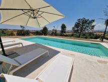 Sfeervol appartement met panoramisch terras & zwembad bij Belvedere Ostrense - thumbnail 1