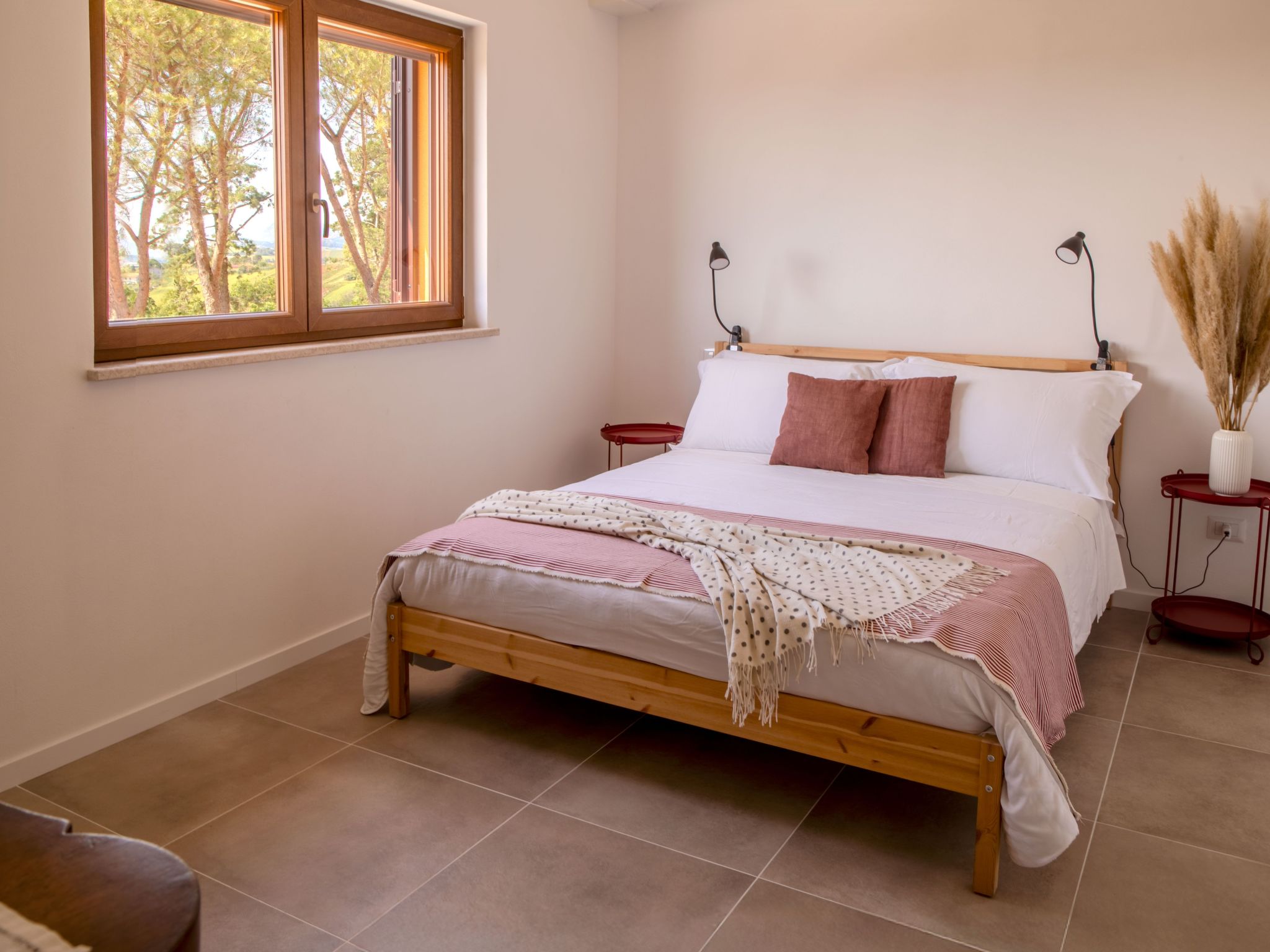 Haus mit Terrasse mit Aussicht und Gemeinschaftspool-Binnen