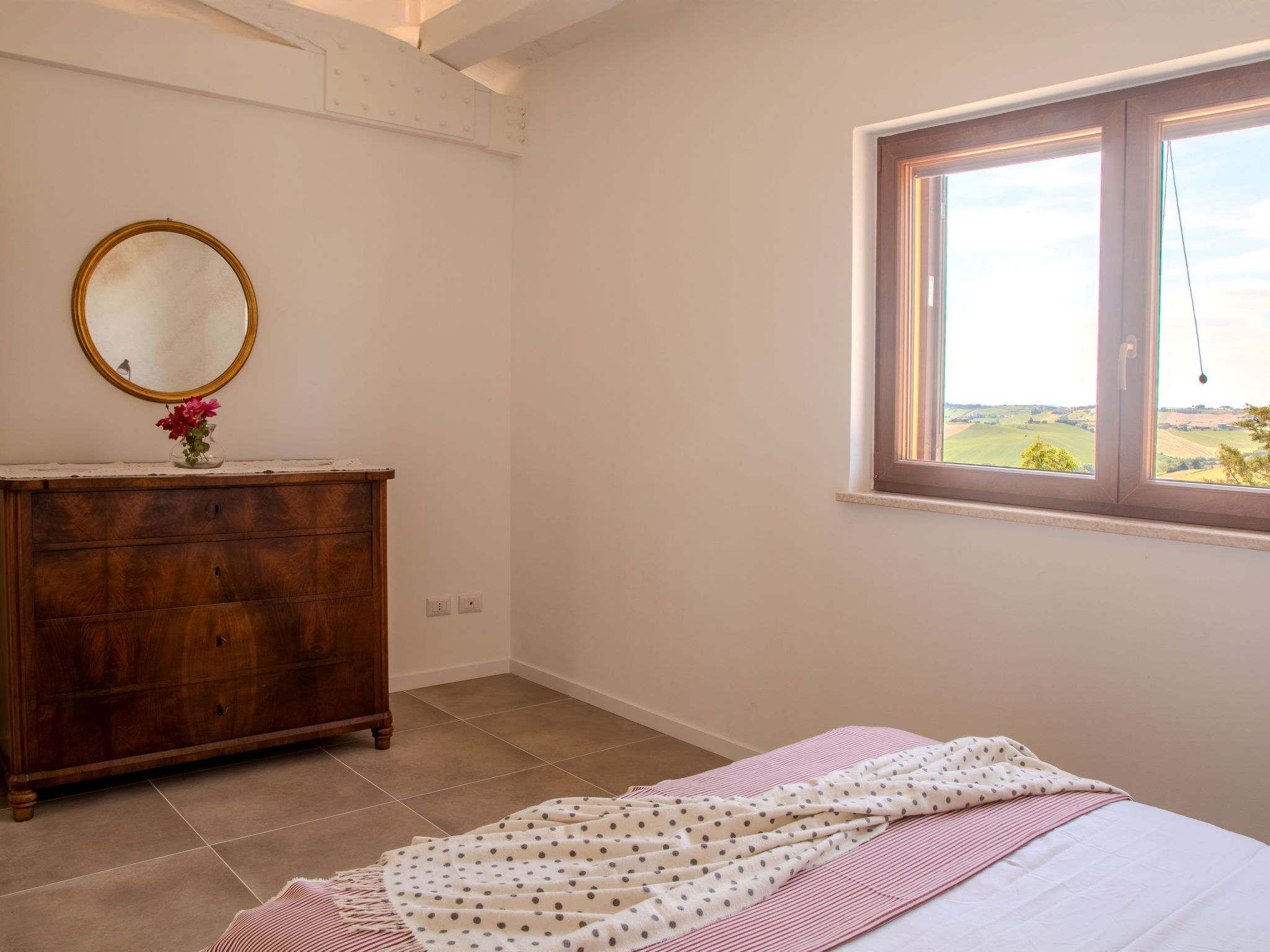 Haus mit Terrasse mit Aussicht und Gemeinschaftspool-Binnen