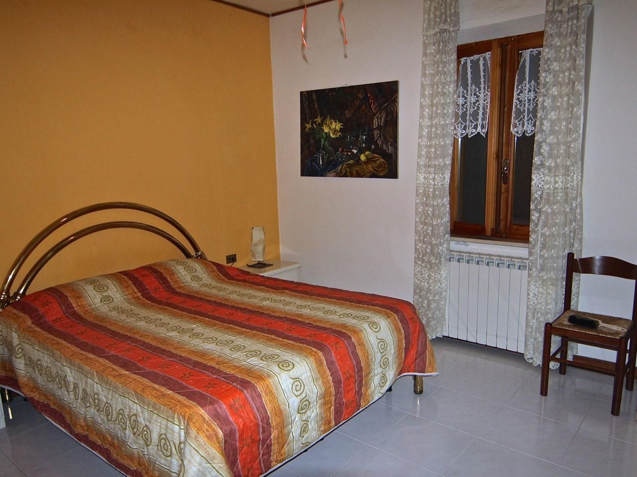 Wohnung mit Gemeinschaftsgarten und Pool-Image-tags.info