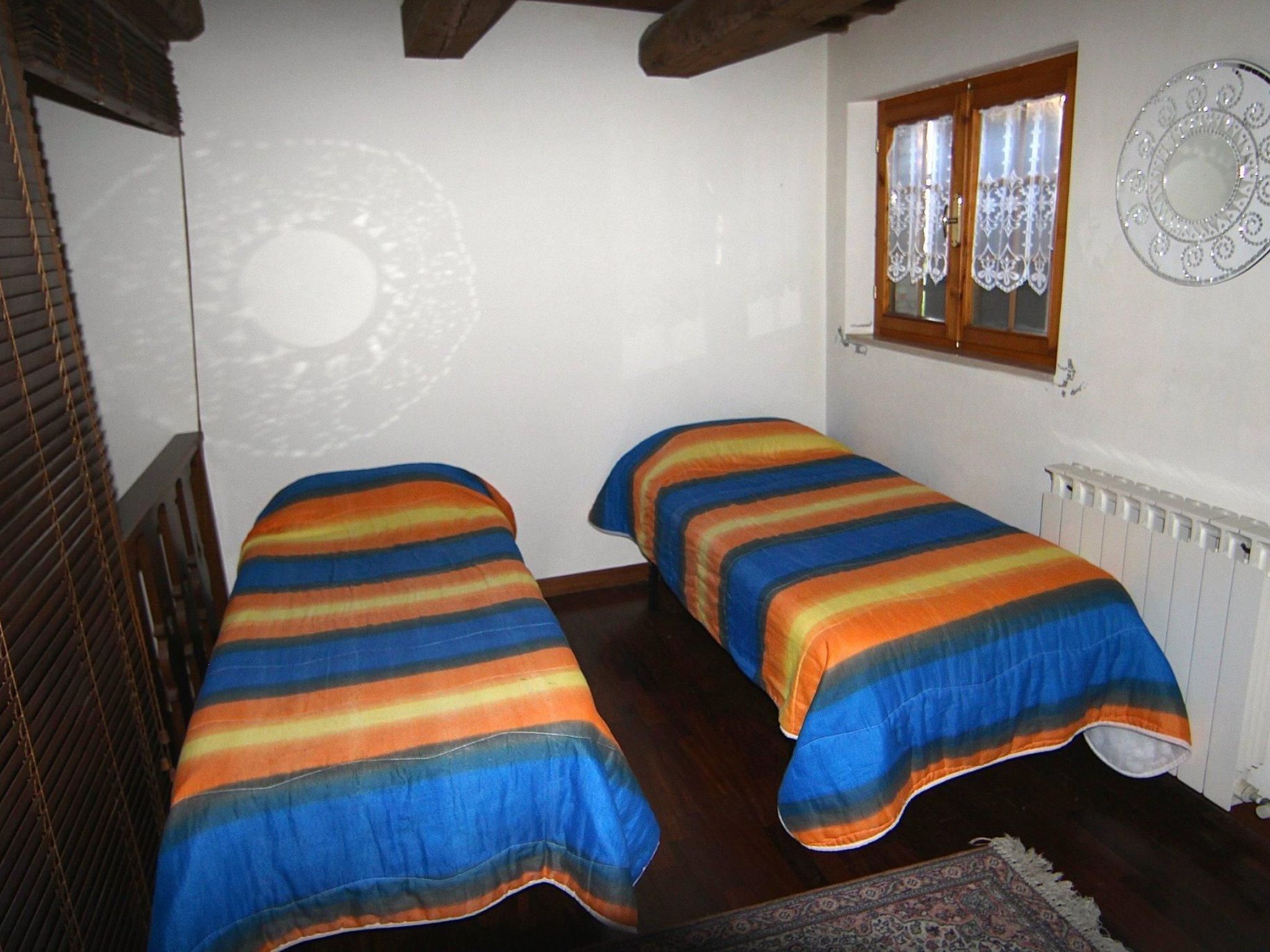 Wohnung mit Gemeinschaftsgarten und Pool-Image-tags.info