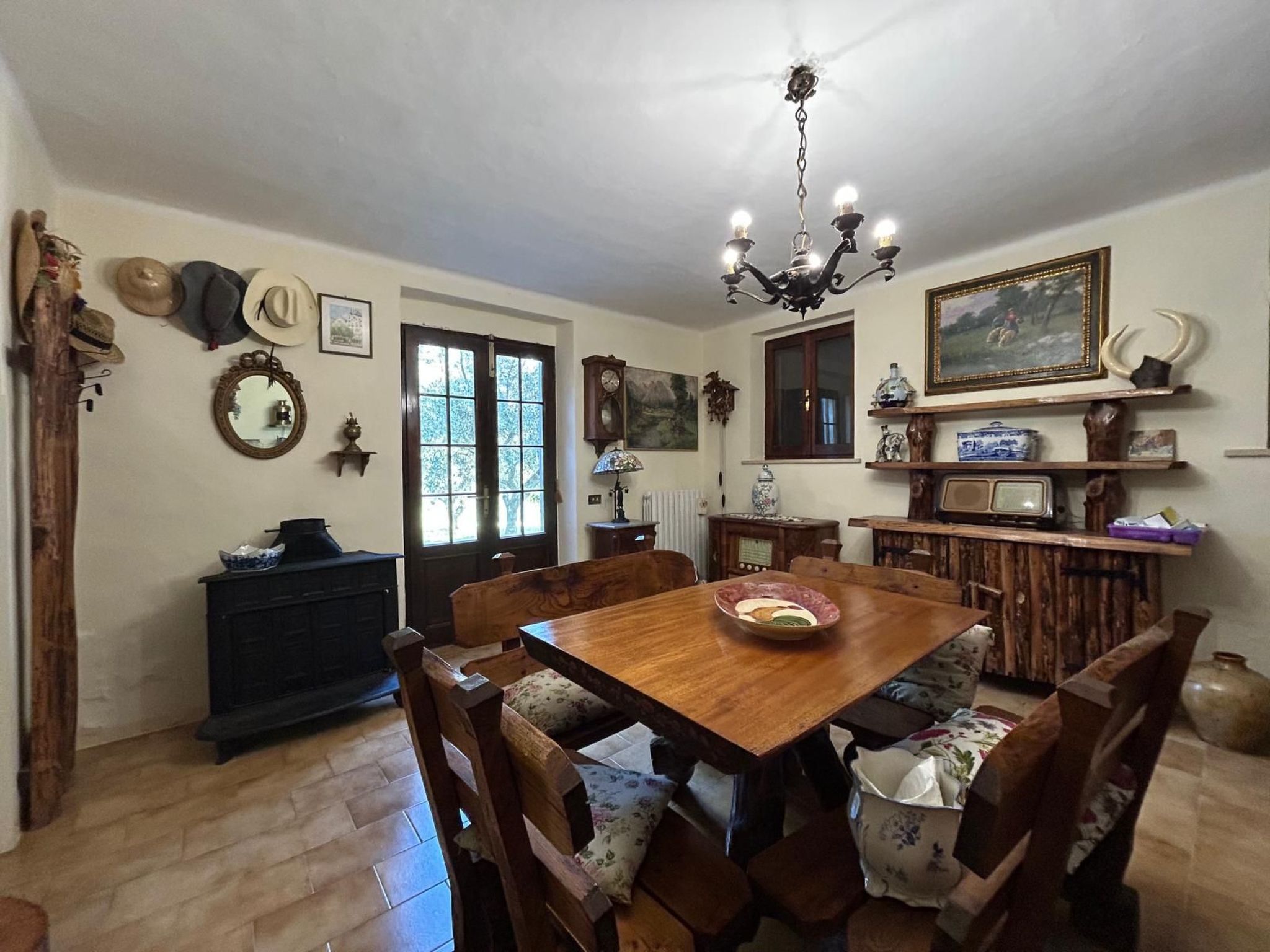 Bauernhaus Santa Maria del Monte-Binnen