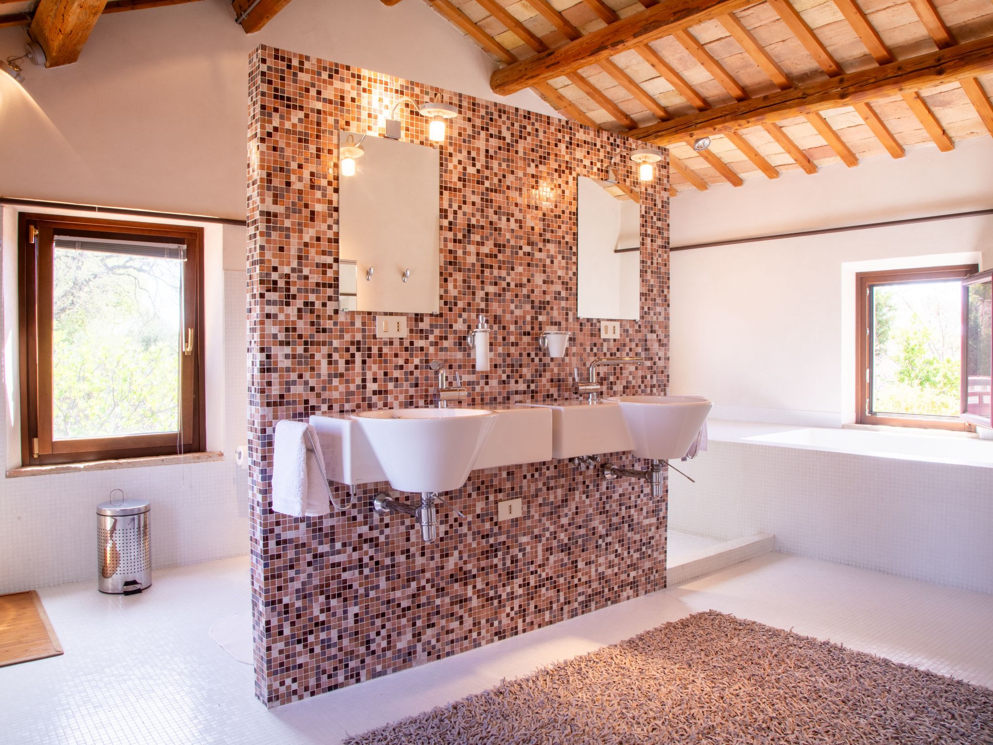 Villa Gelso mit Pool, Sauna und atemberaubender Aussicht-Dedans