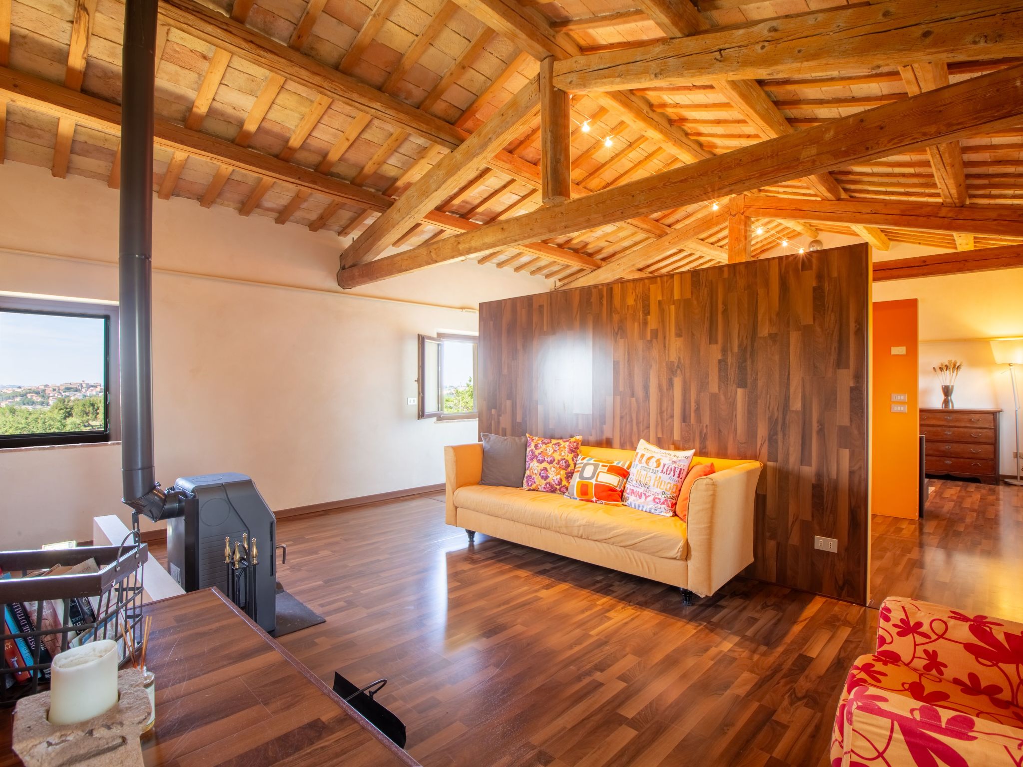 Villa Gelso mit Pool, Sauna und atemberaubender Aussicht-Dedans