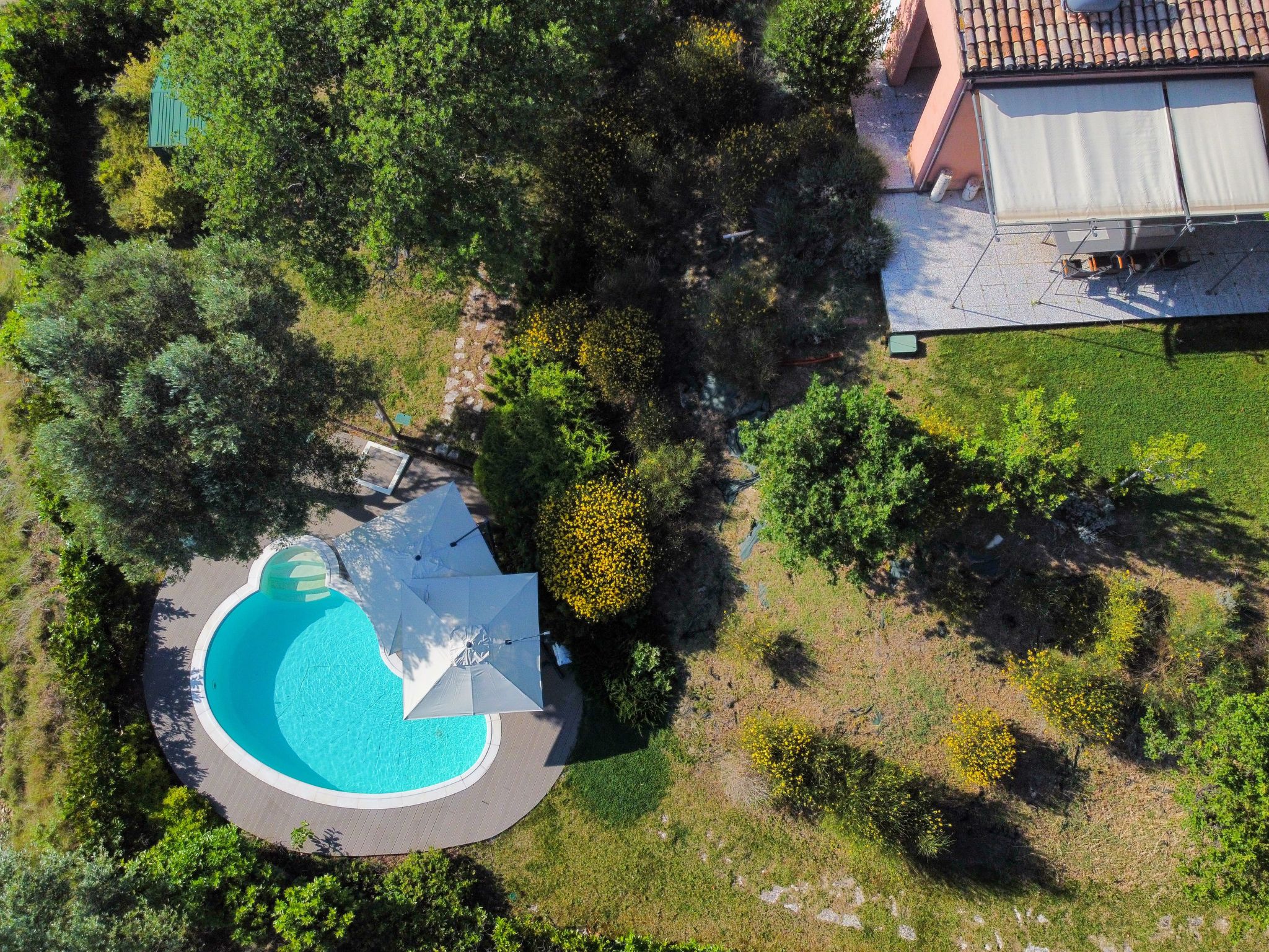 Villa Gelso mit Pool, Sauna und atemberaubender Aussicht-Dedans