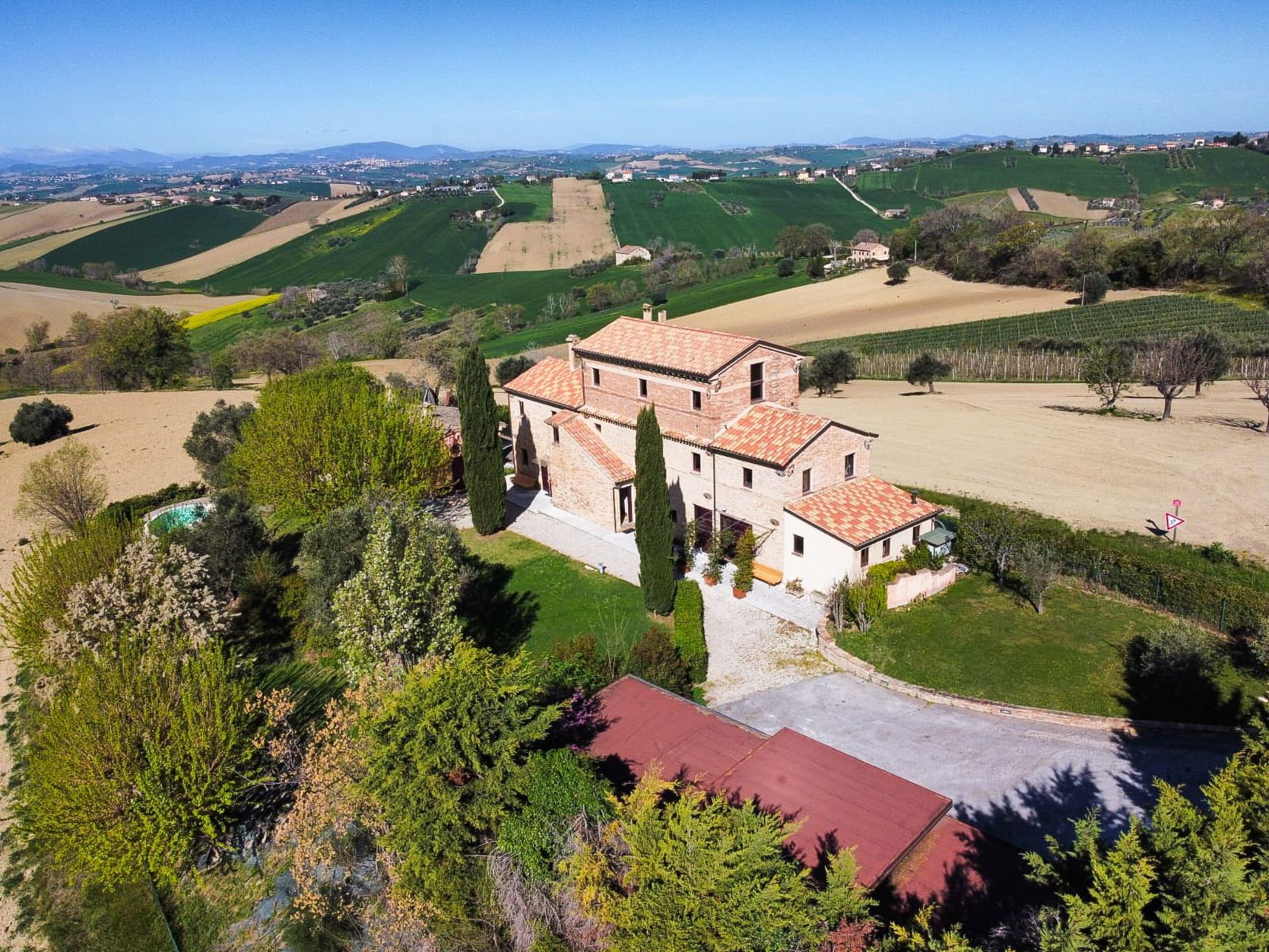 Villa Gelso mit Pool, Sauna und atemberaubender Aussicht-Dedans