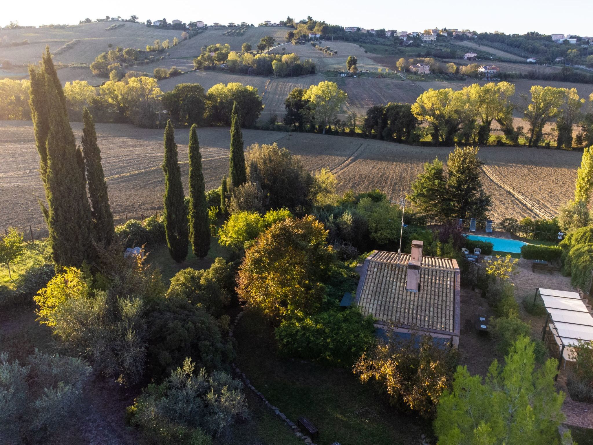 "Haustierfreundliches 'Cottage Glicini' mit Pool und Aussicht-Binnen