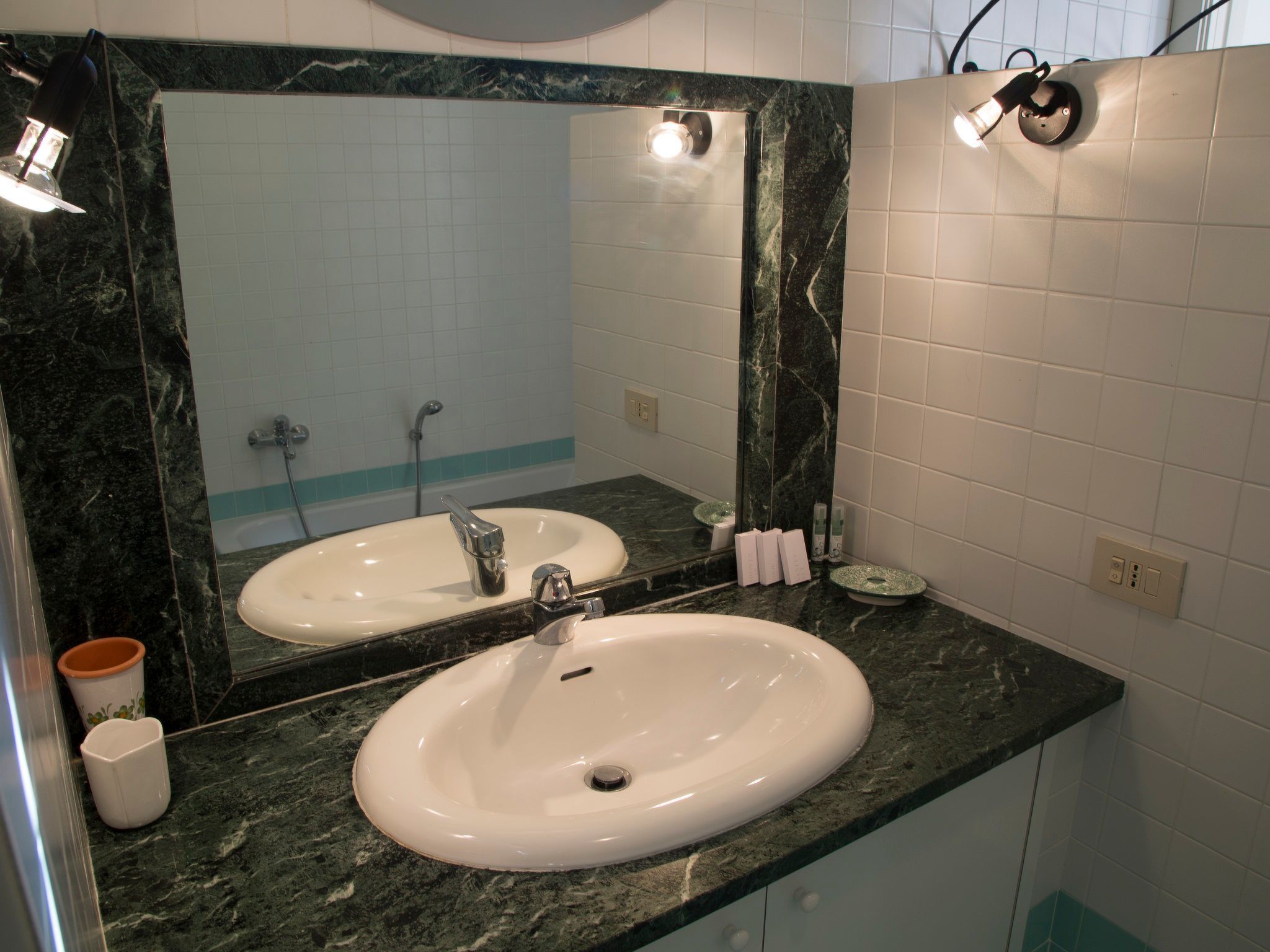 "Haustierfreundliches 'Cottage Glicini' mit Pool und Aussicht-Binnen