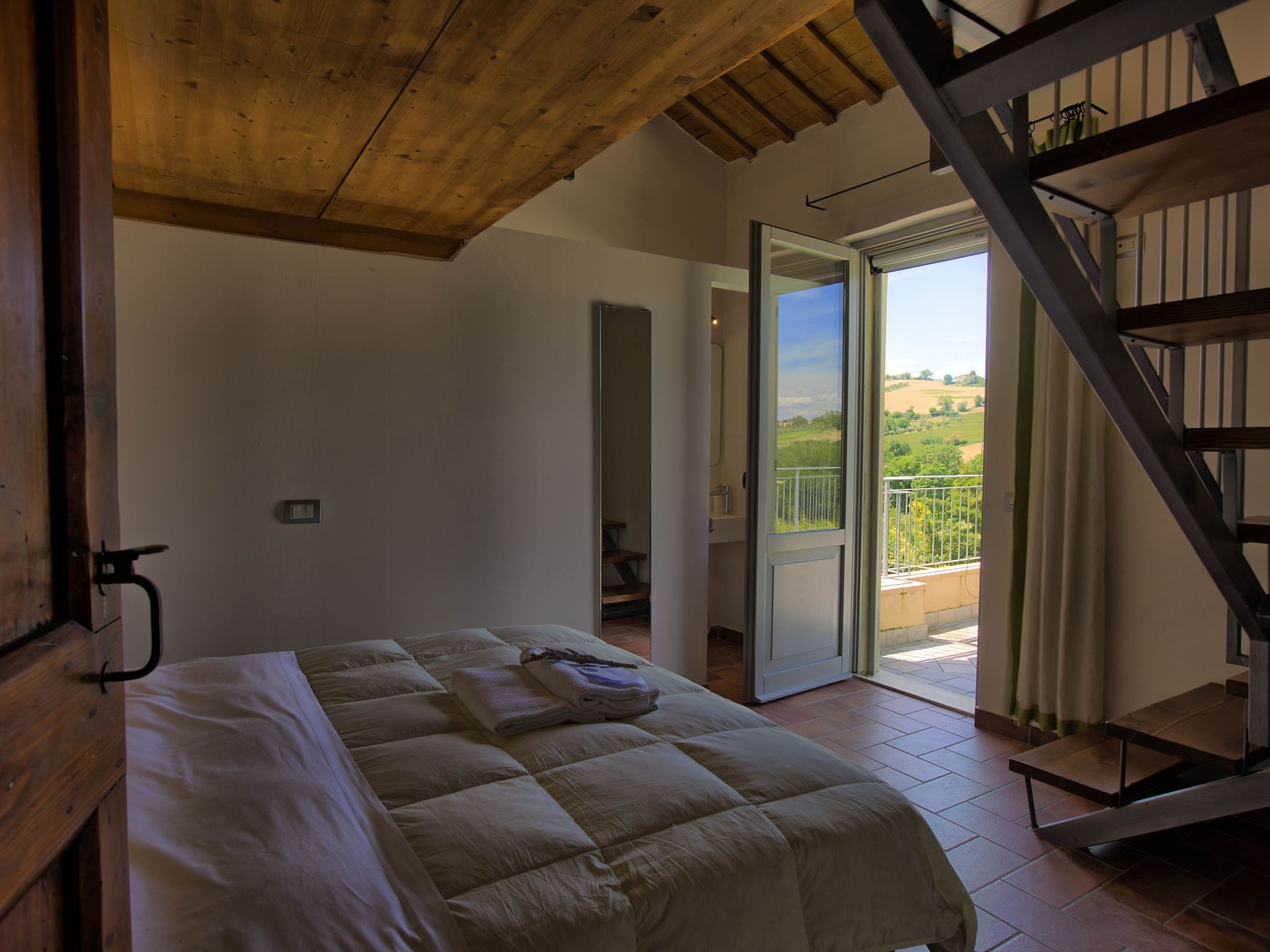 Haus der Musik 270m Veranda, Garten und Pool-Binnen