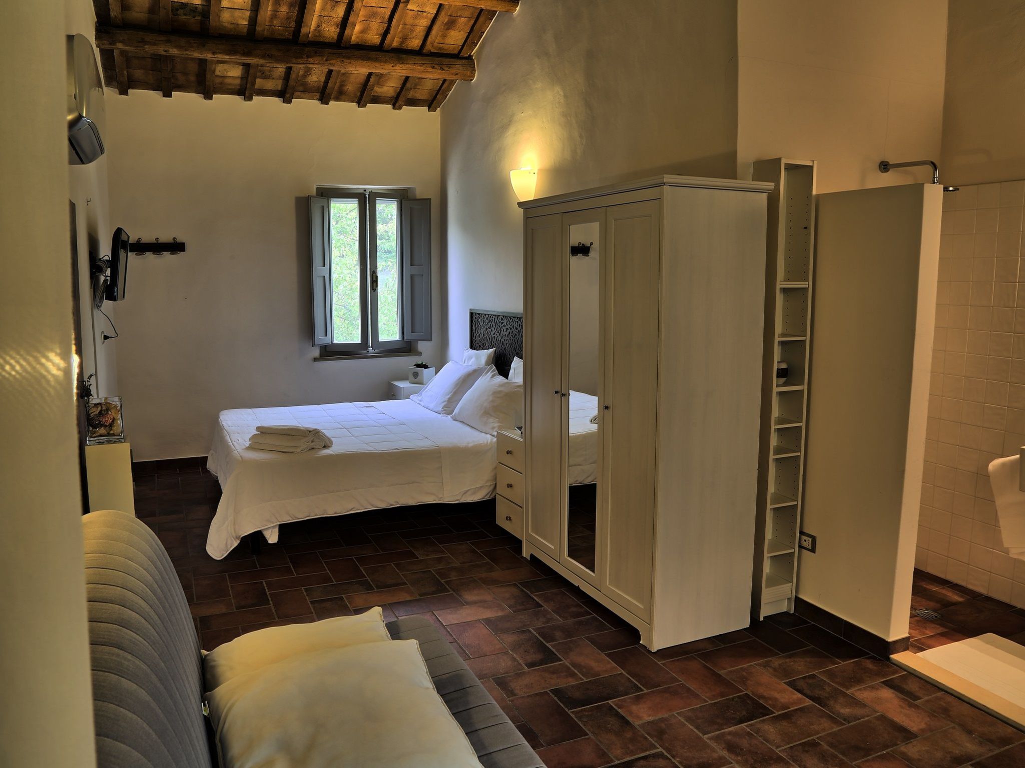 Haus der Musik 270m Veranda, Garten und Pool-Binnen