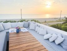 Elegante villa direct aan zee met jacuzzi en tuin in Senigallia - thumbnail 3