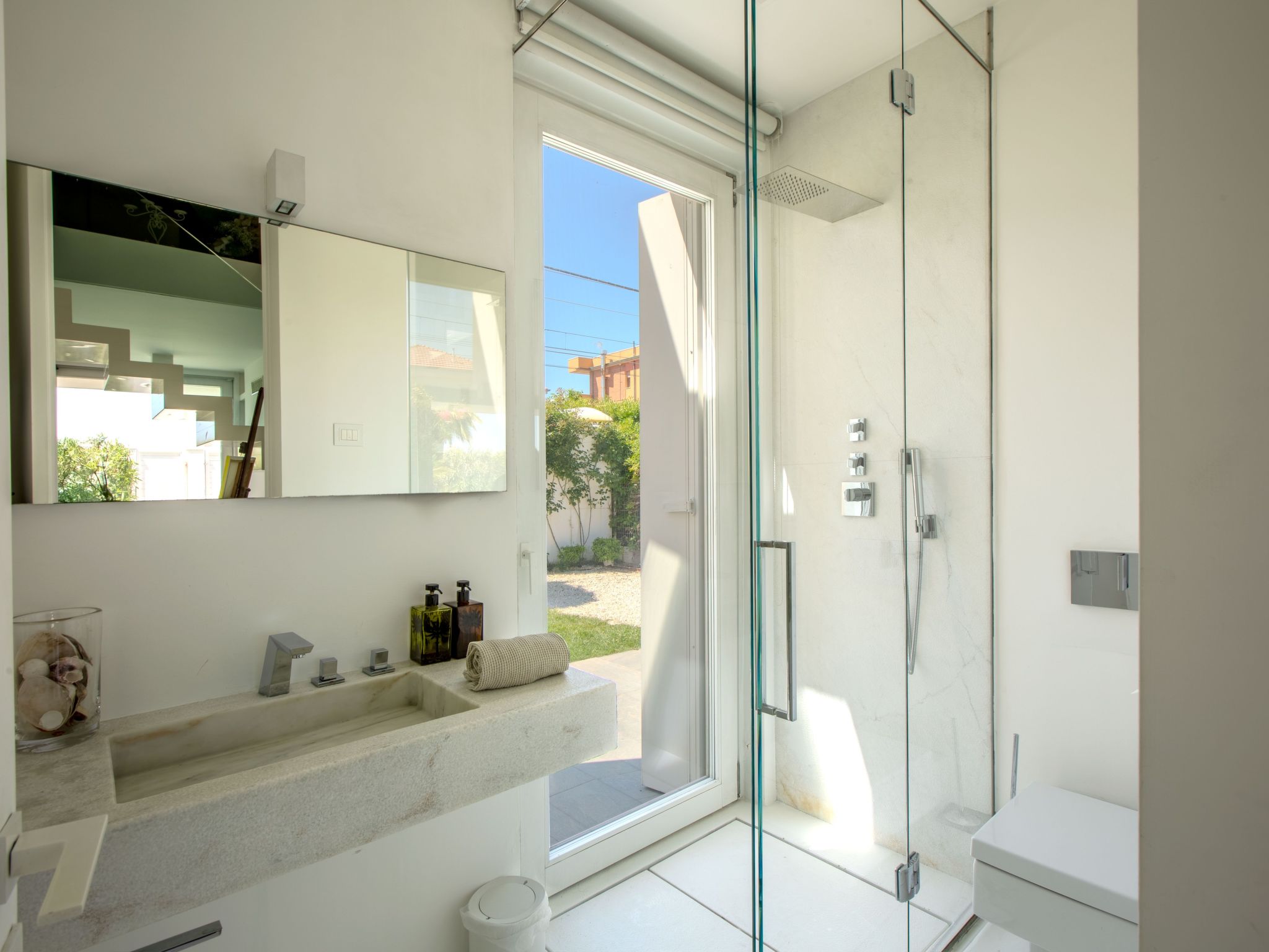 Elegante Villa am Strand, Jacuzzi und Garten-Dedans