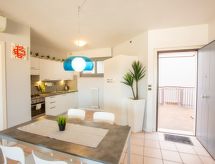 Appartement met panoramisch terras aan zee in Senigallia - thumbnail 3