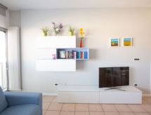 Appartement met panoramisch terras aan zee in Senigallia - thumbnail 5