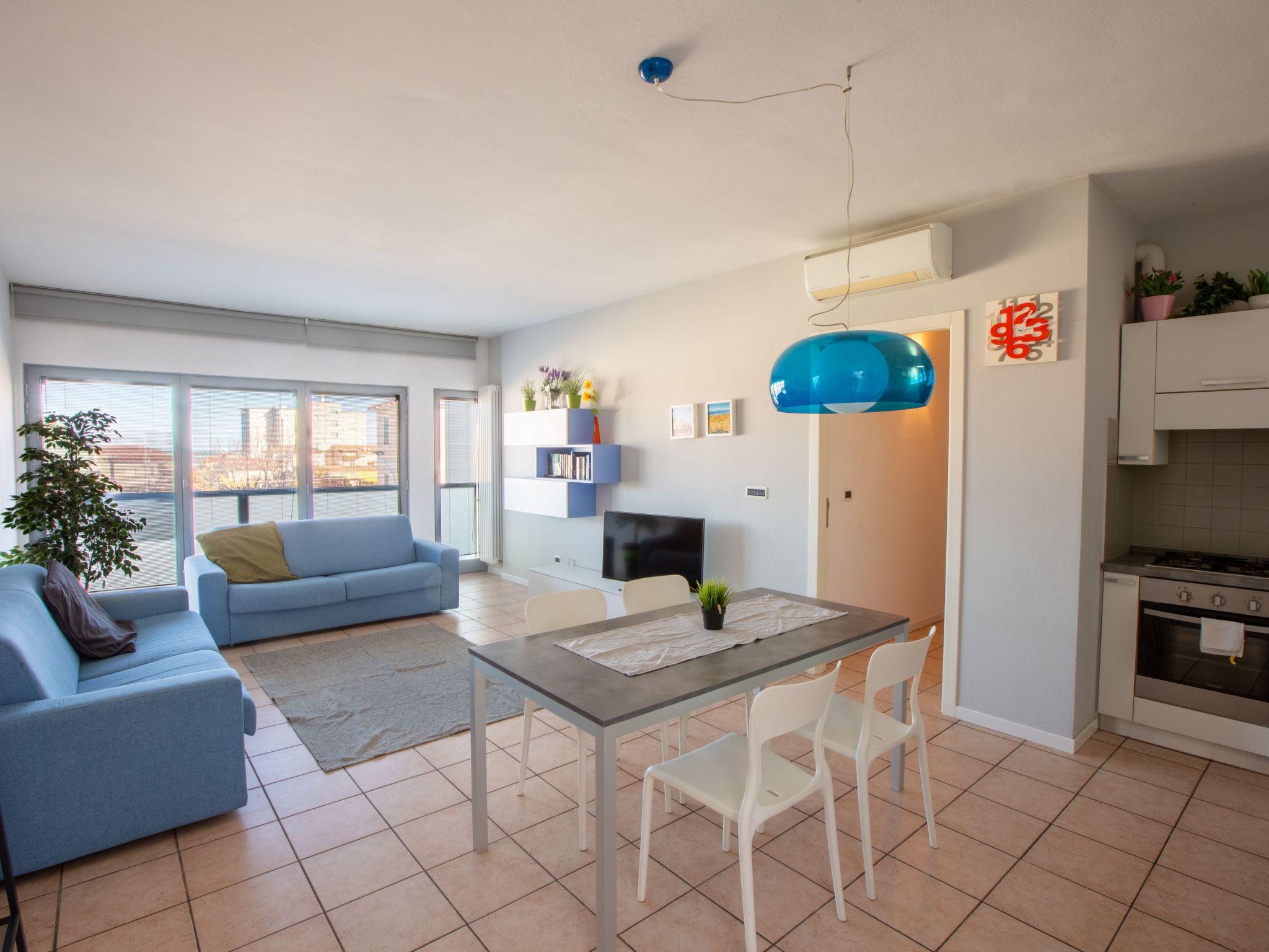 Wohnung mit Terrasse und Panoramablick-Dedans