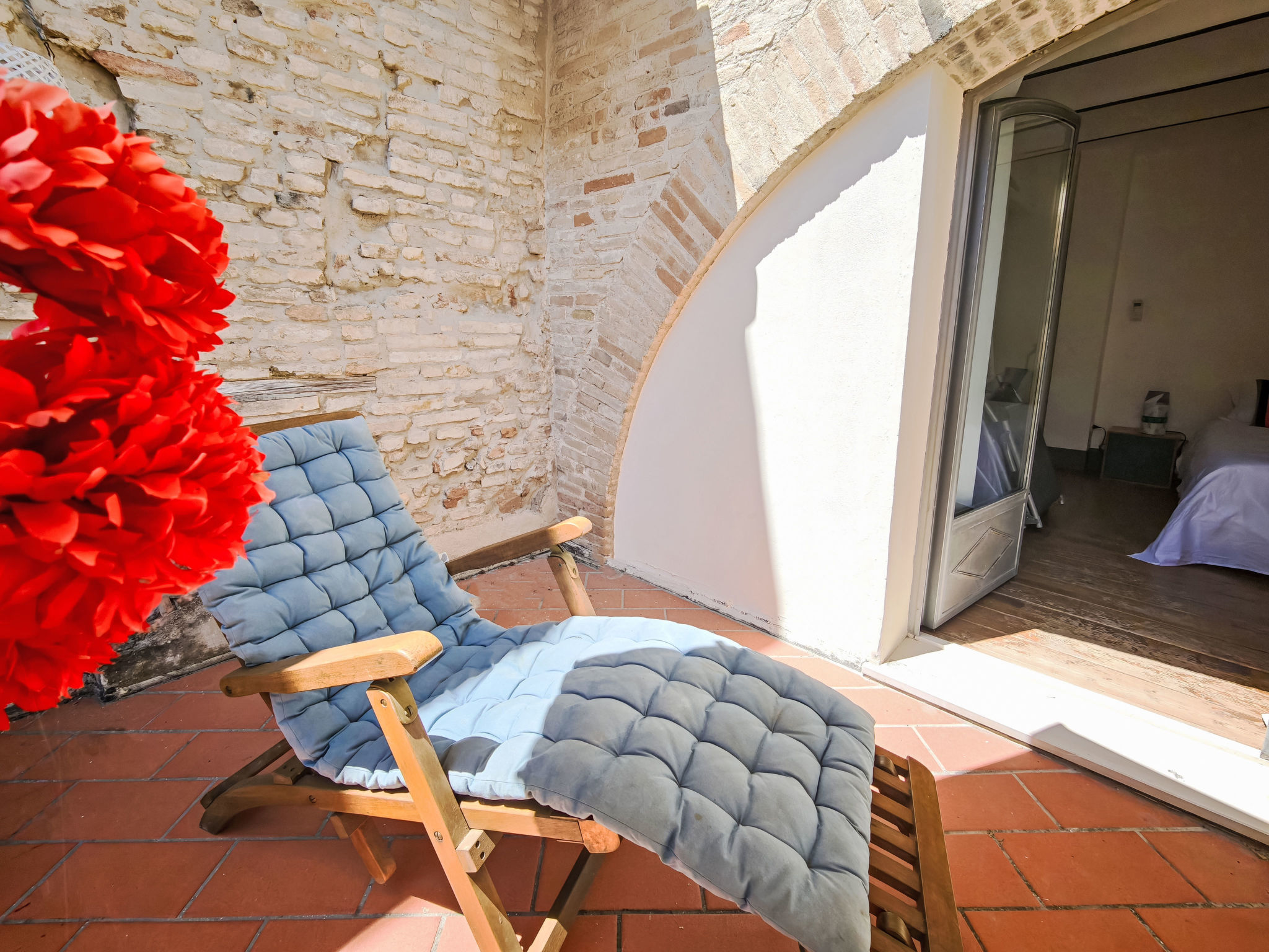 Dimora storica del 1400 con balcone - Inside