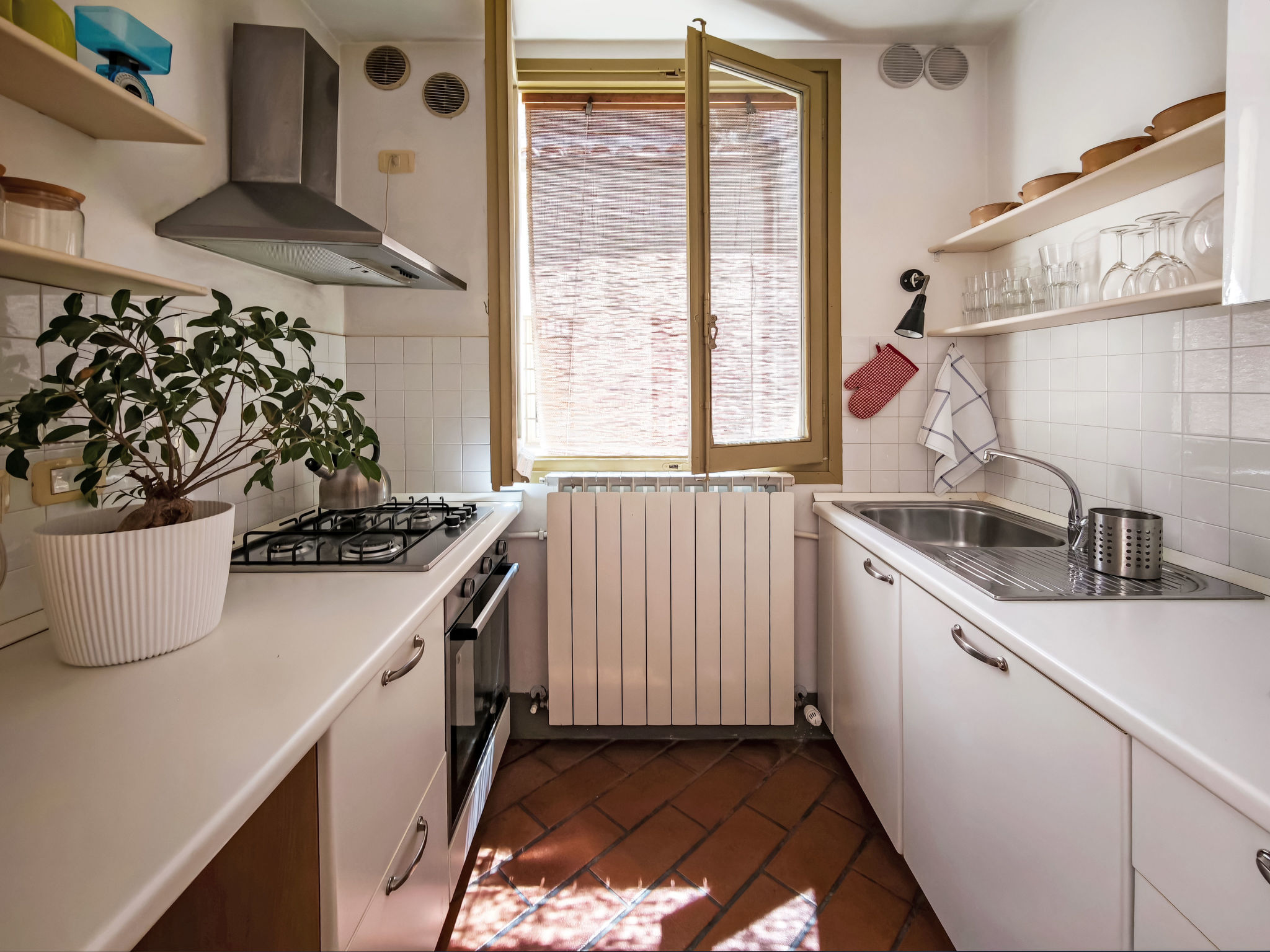Dimora storica del 1400 con balcone - Inside