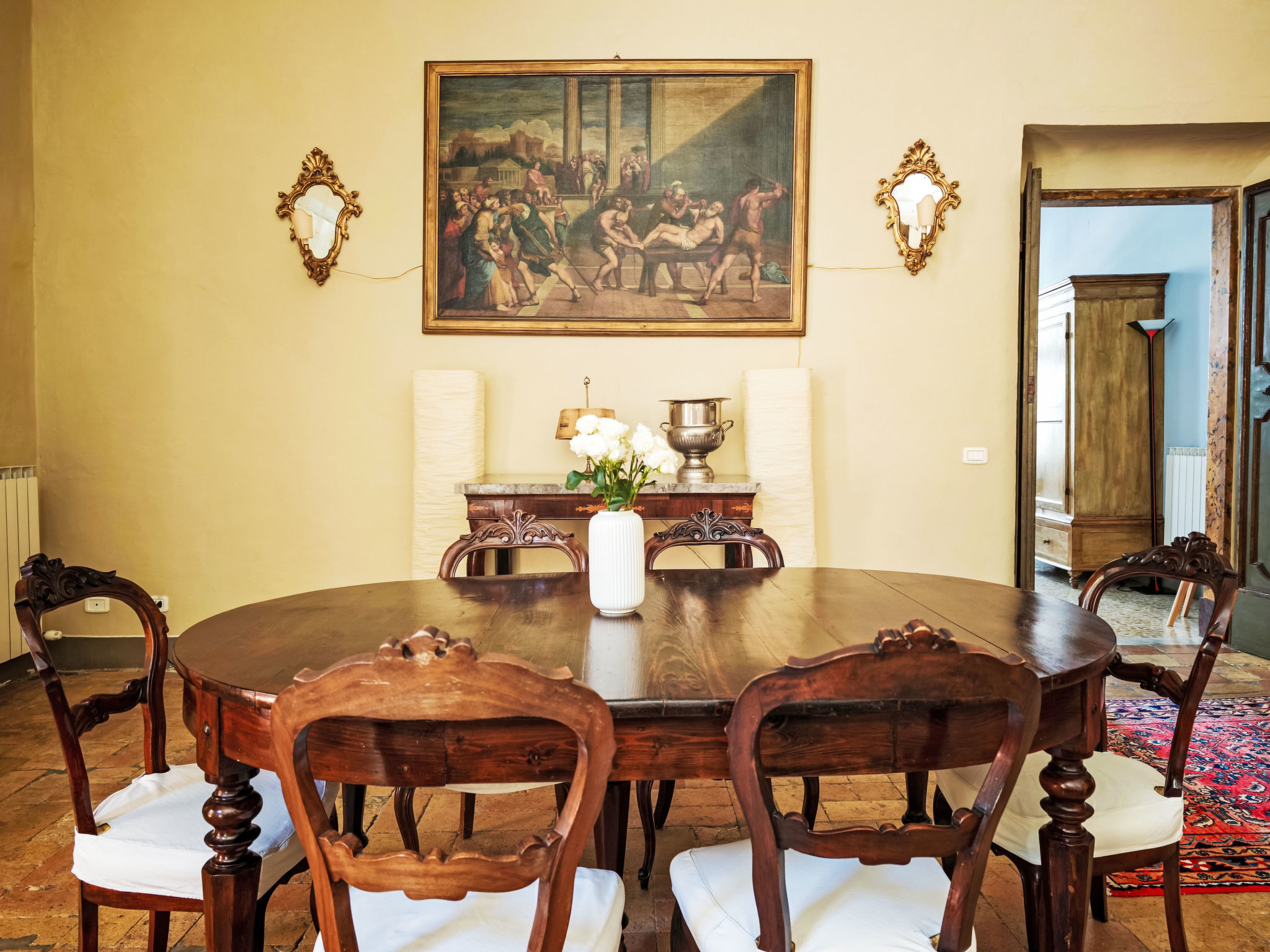 Dimora storica del 1400 con balcone - Inside
