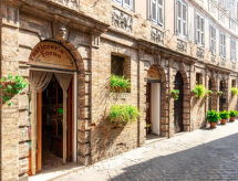 Falleroni Apartment: Authentiek vakantiehuis in de heuvels van Le Marche - thumbnail 1